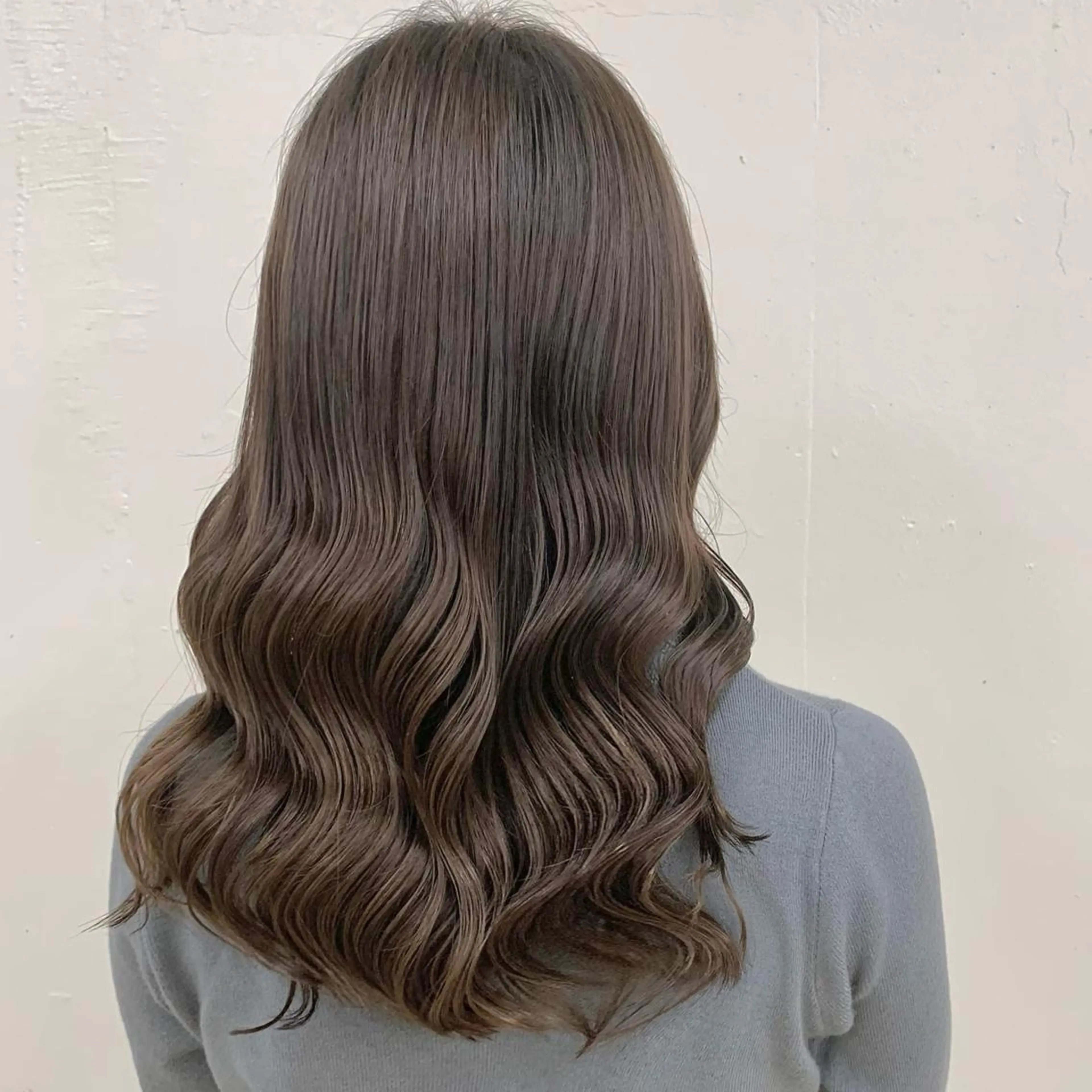 ロング カラー ao.eyelash SHIORIの眉毛・アイブロウイメージ