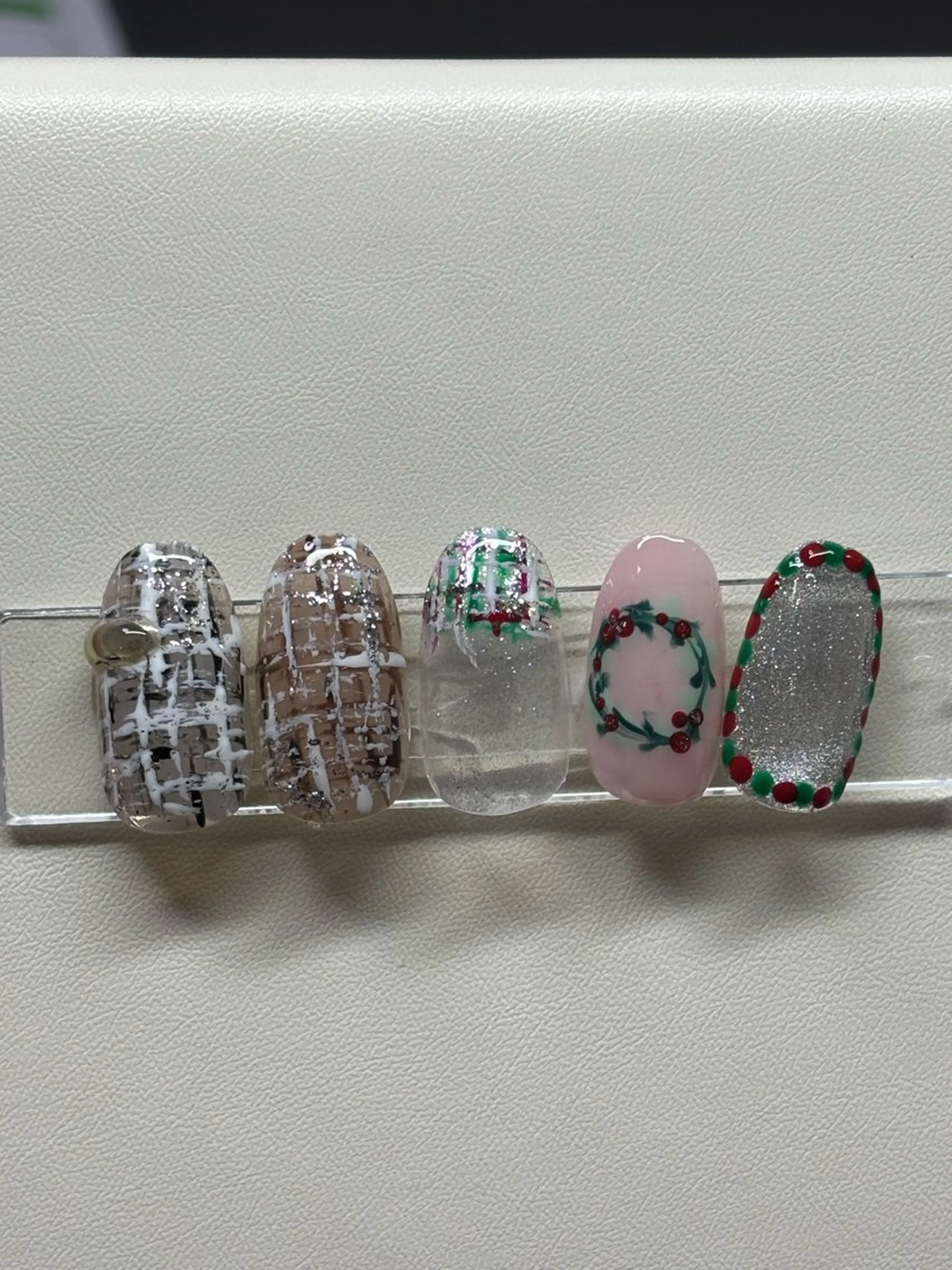 ネイル 310. 伊藤のネイルデザイン