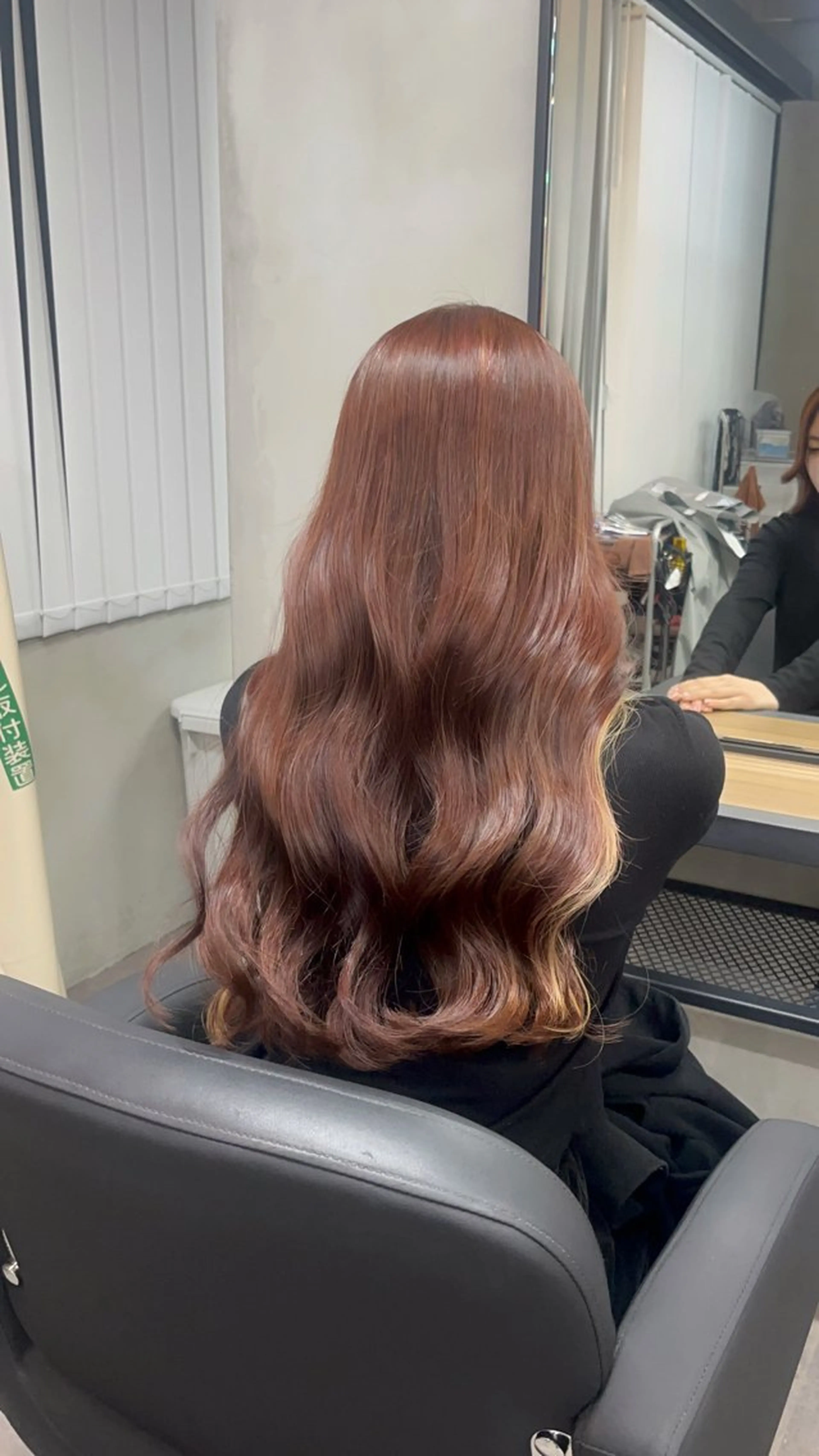 カラー ブラウンカラー イヤリングカラー ピンクカラー 今井 花音のヘアスタイル