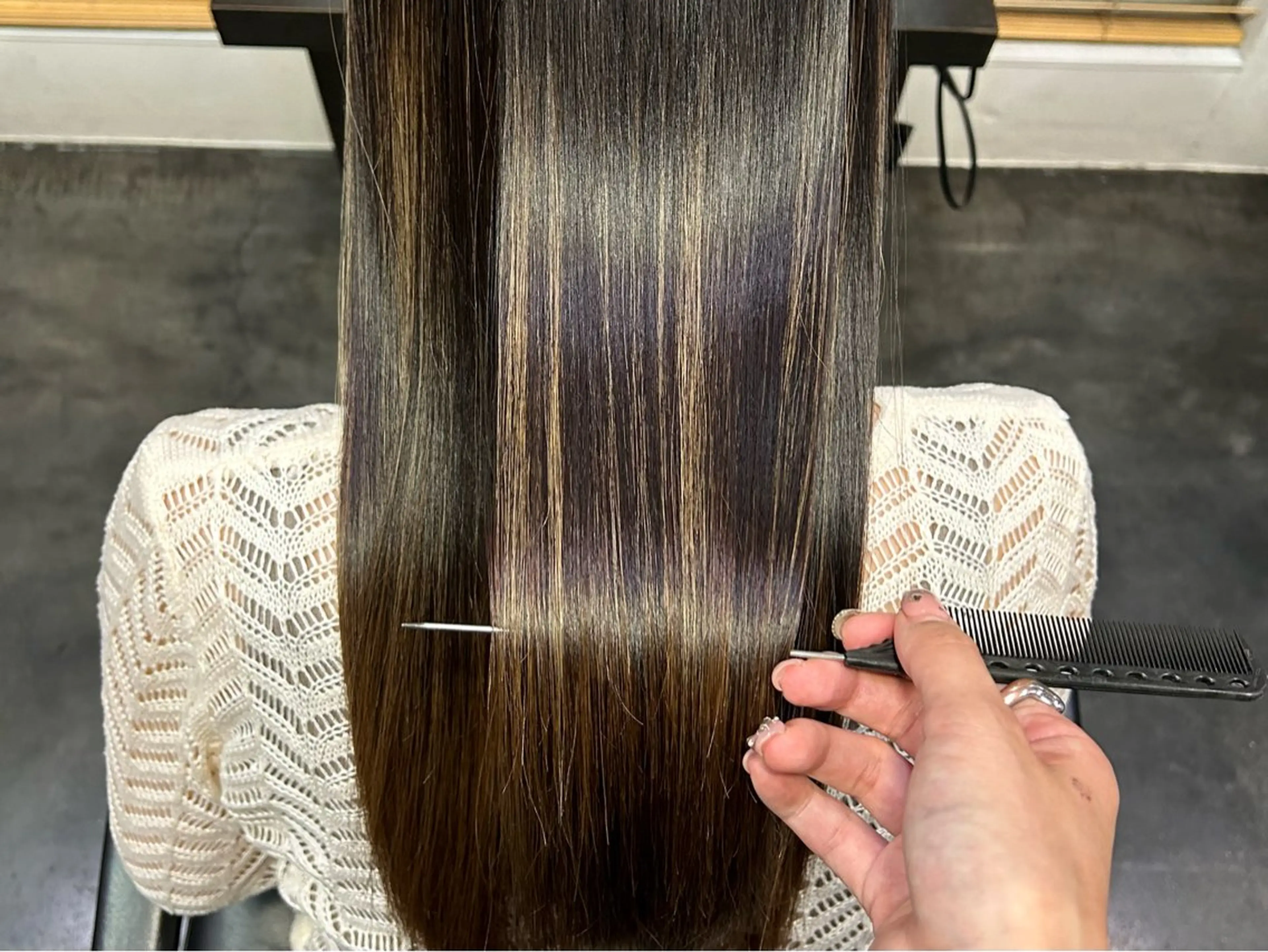 【定番メニュー】カット+カラー+癖を抑えるヒタ髪質改善トリートメント【nui 茨木】の写真