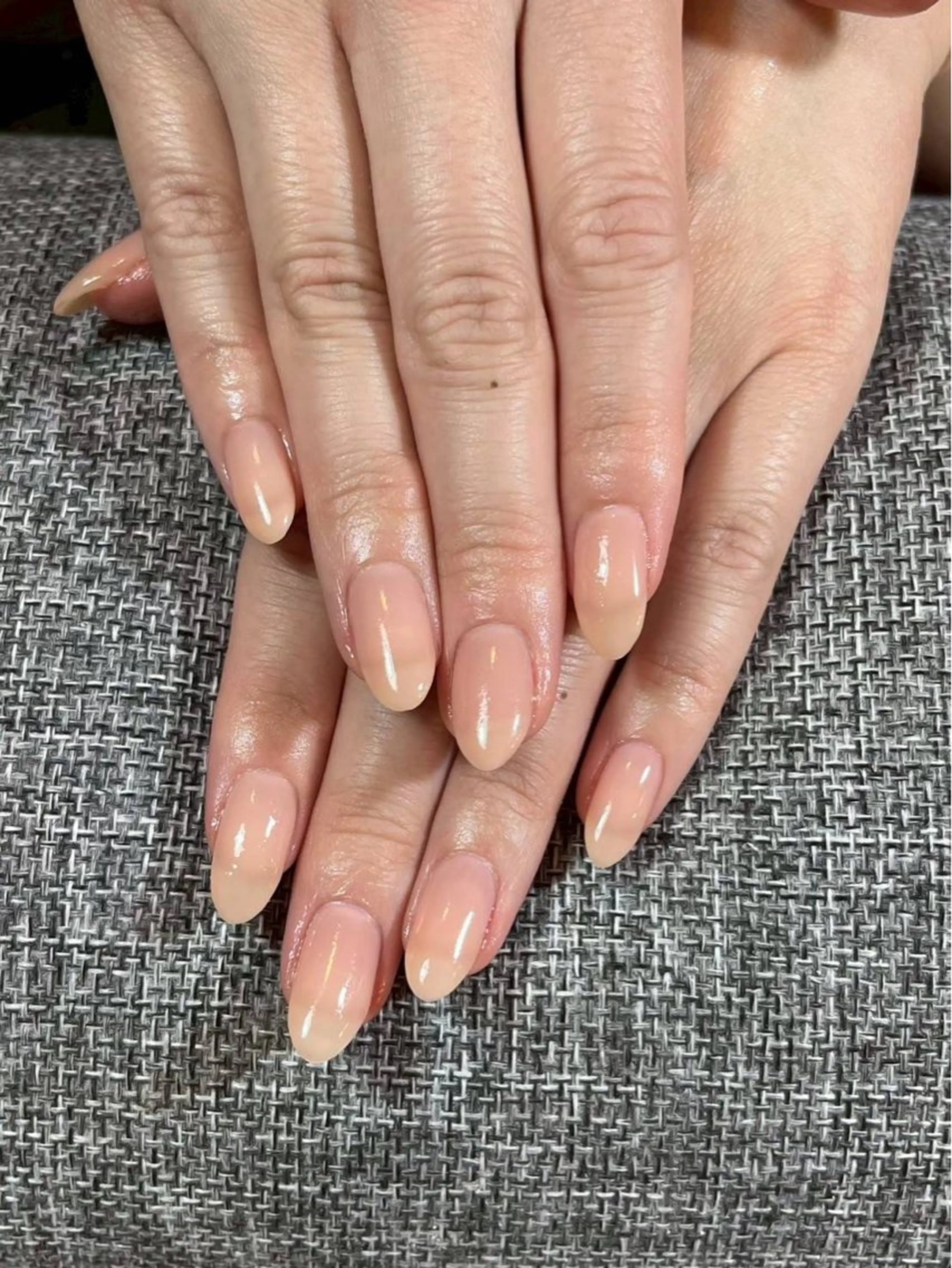 ネイル ハンドネイル laule'a 朱里のネイルデザイン