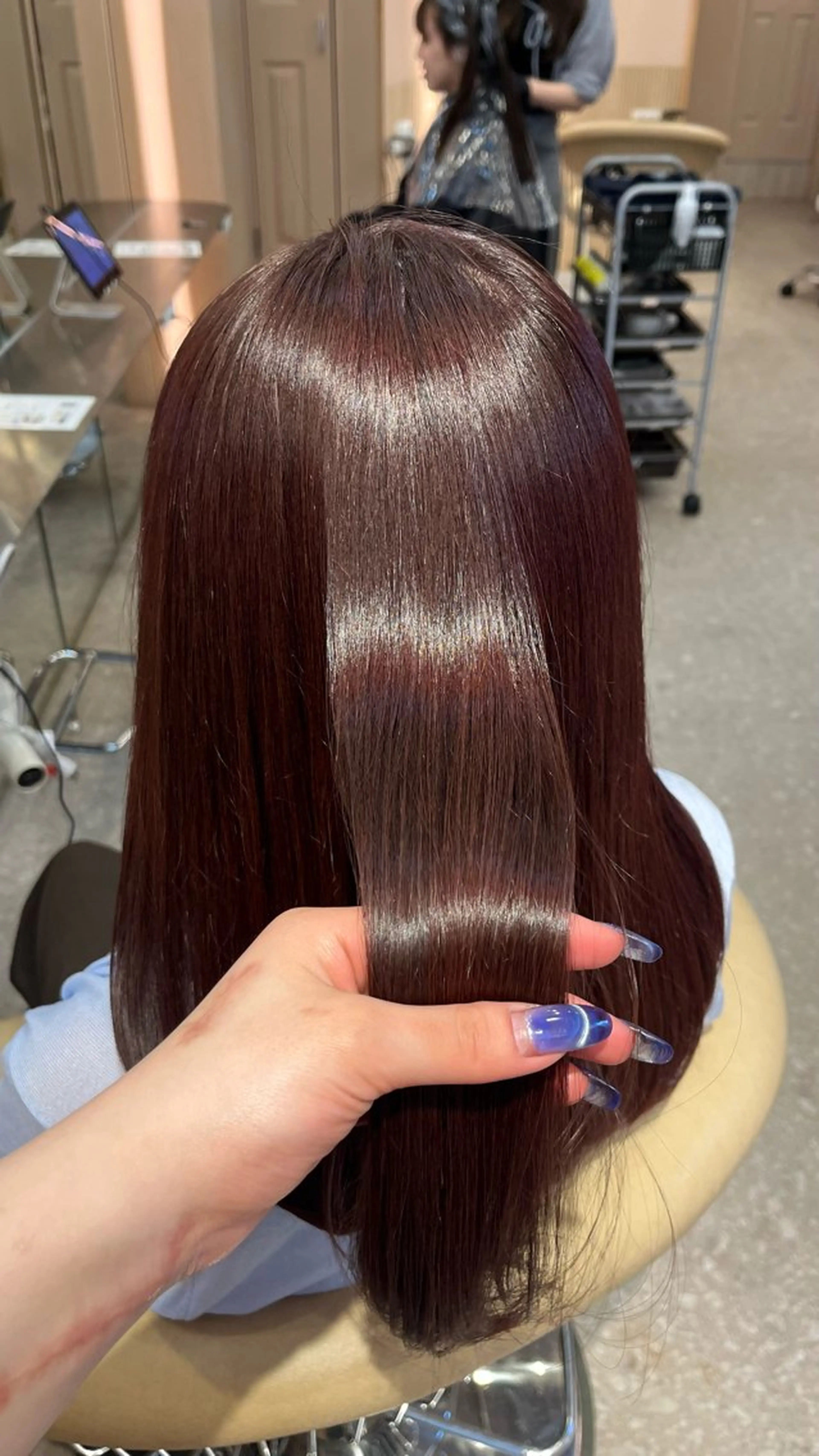 ロング カラー カット ヘアカラー トリートメント 💚 AKI 💚のヘアスタイル