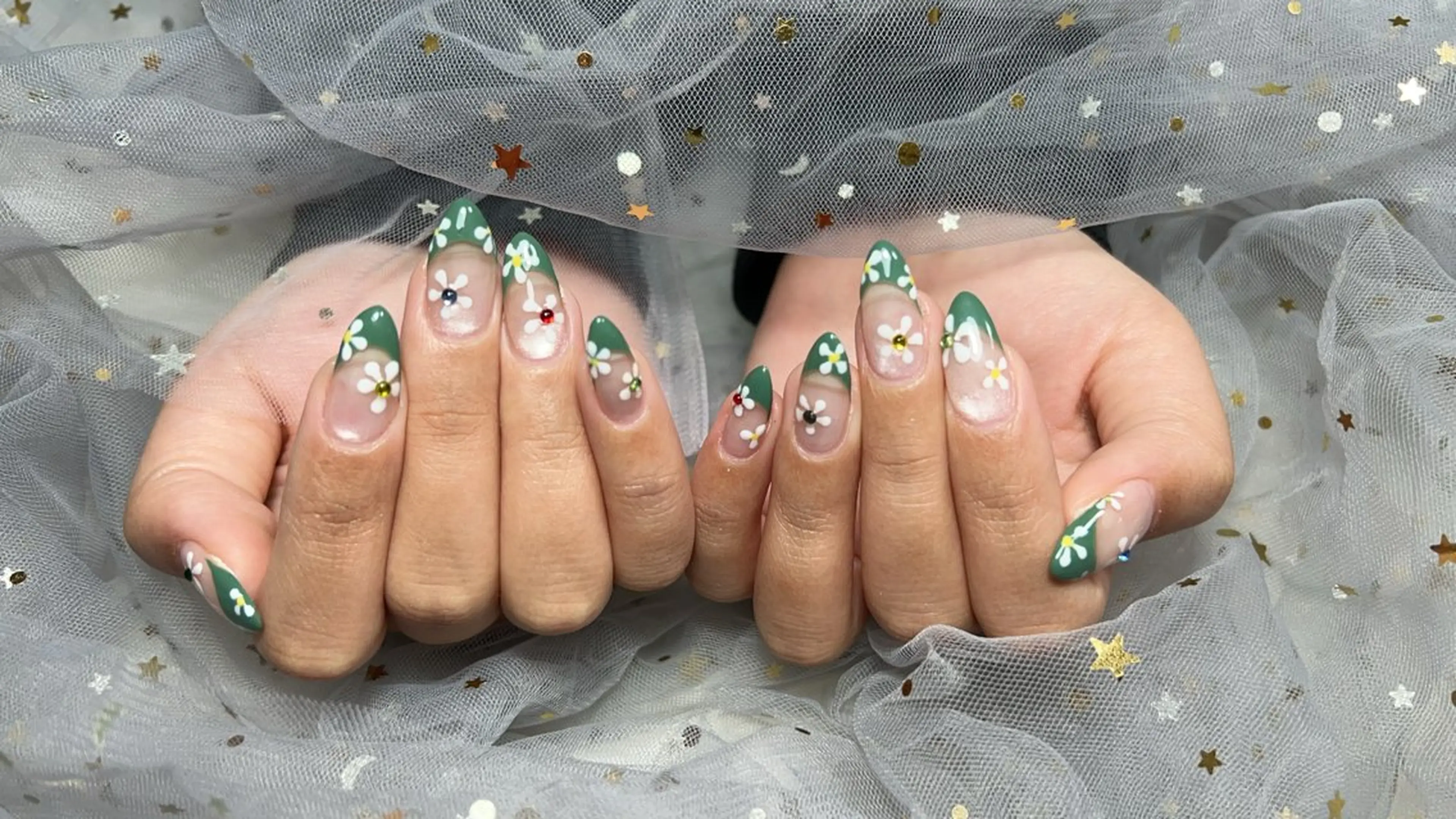 ネイル 石井 みなみのネイルデザイン