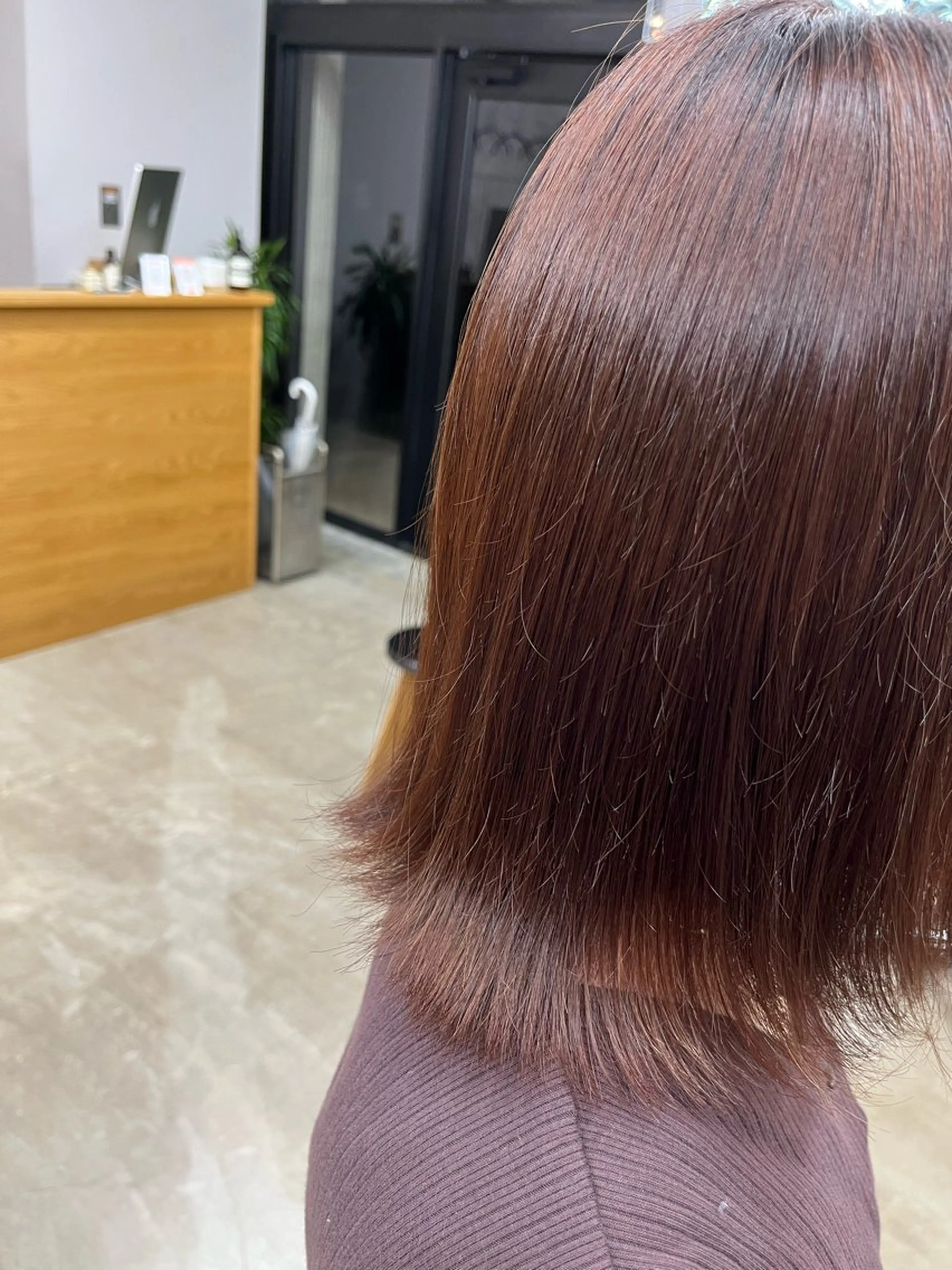 ミディアム カラー ブラウンカラー ピンクカラー ピンクブラウン LOBBY HIMERIのヘアスタイル