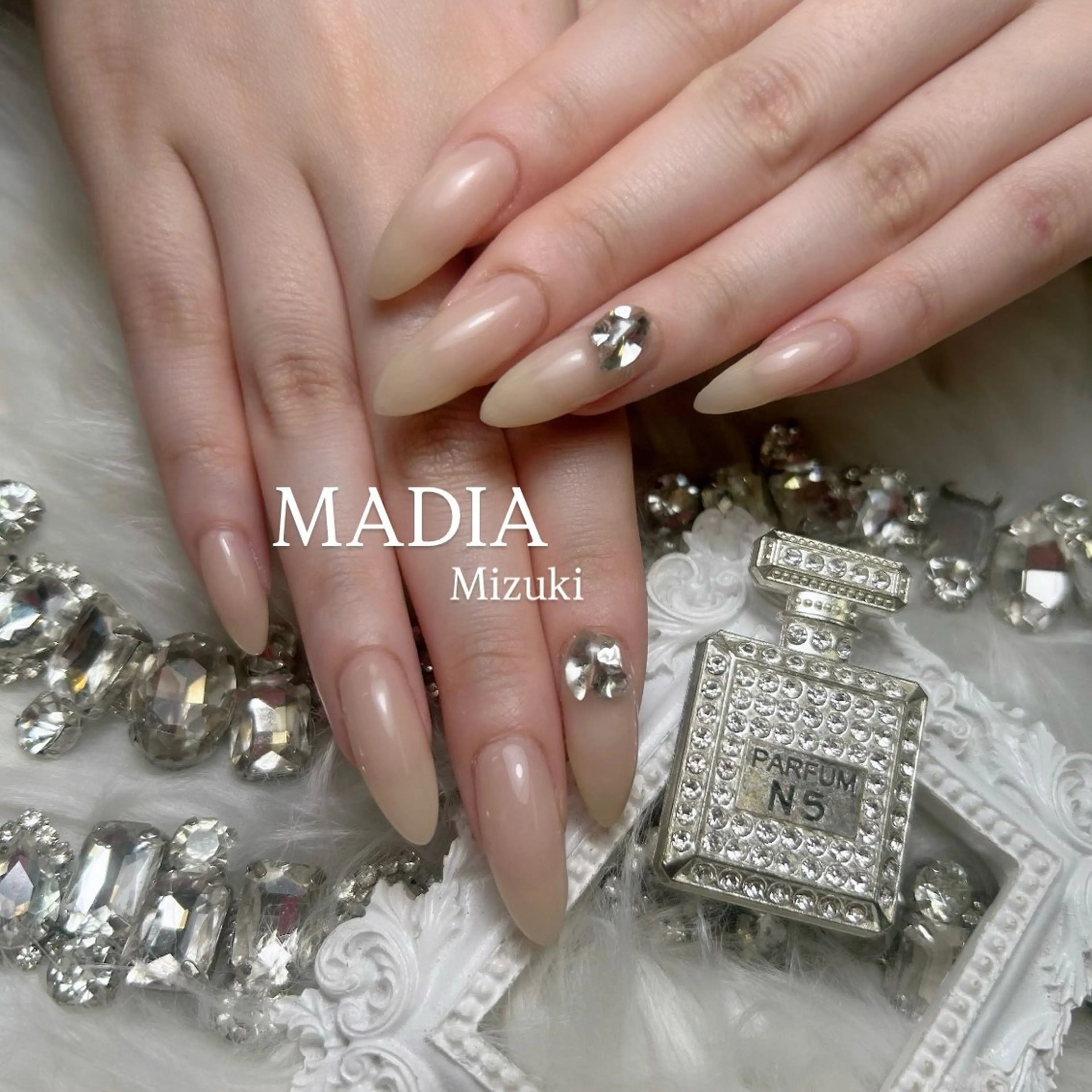 ネイル ジェルネイル Nailsalon MADIA所属・石塚 みずきのネイルデザイン