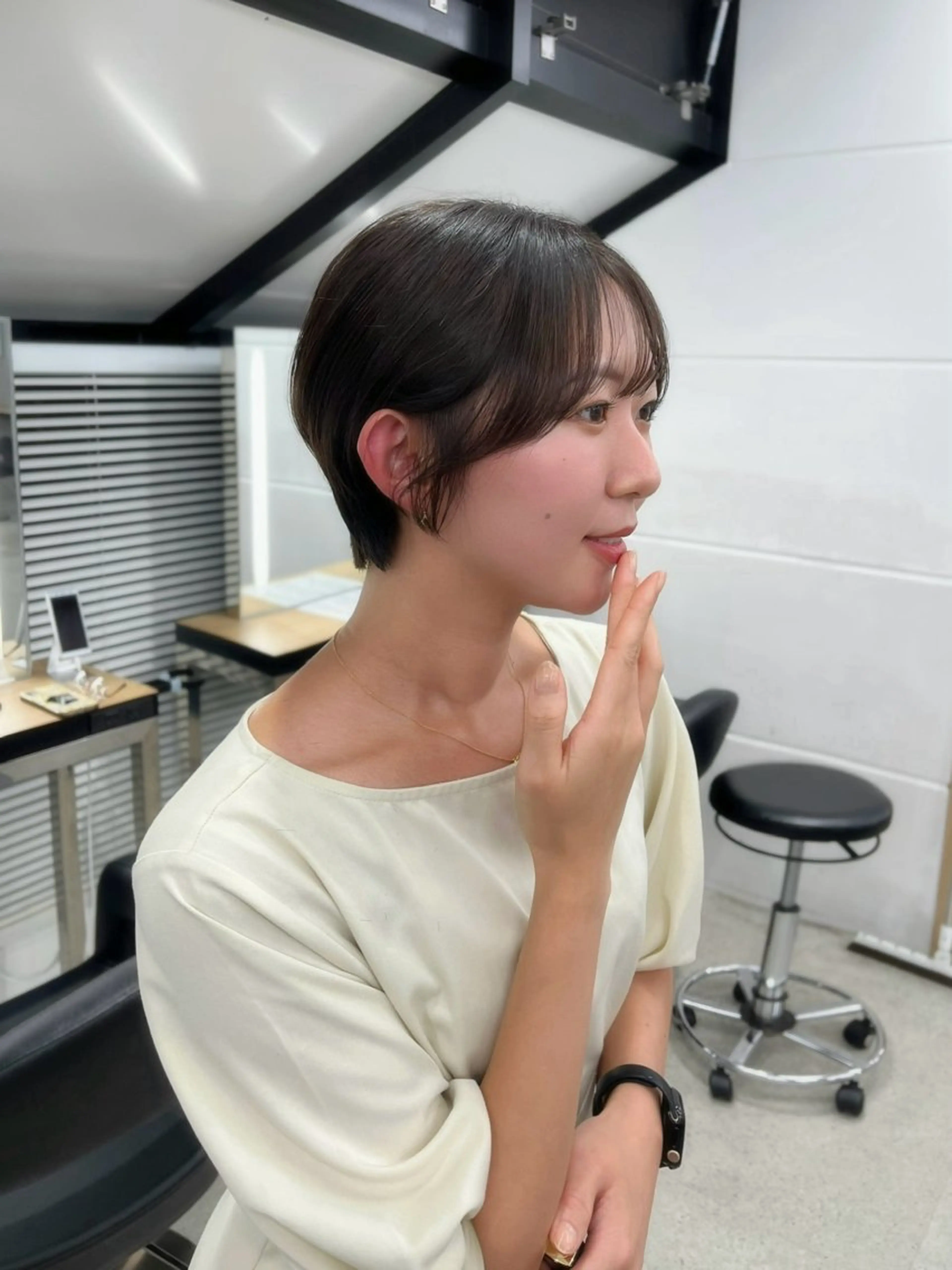 ショート 縮毛矯正/ハイトーン /パーマ/せき🧸のヘアスタイル