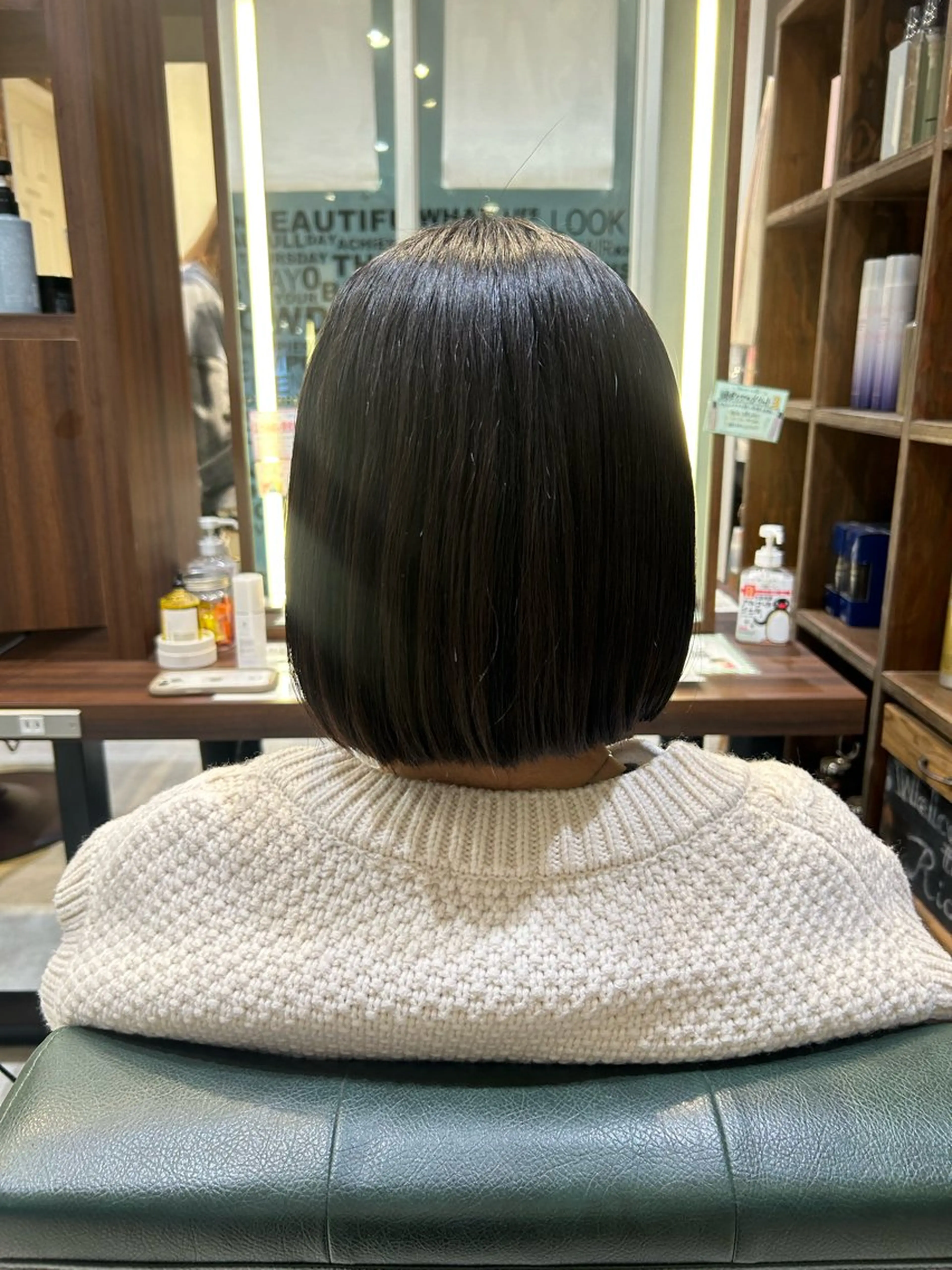 ミディアム ボブ 髪質改善/縮毛矯正 ツヤ髪🩷さつきのヘアスタイル