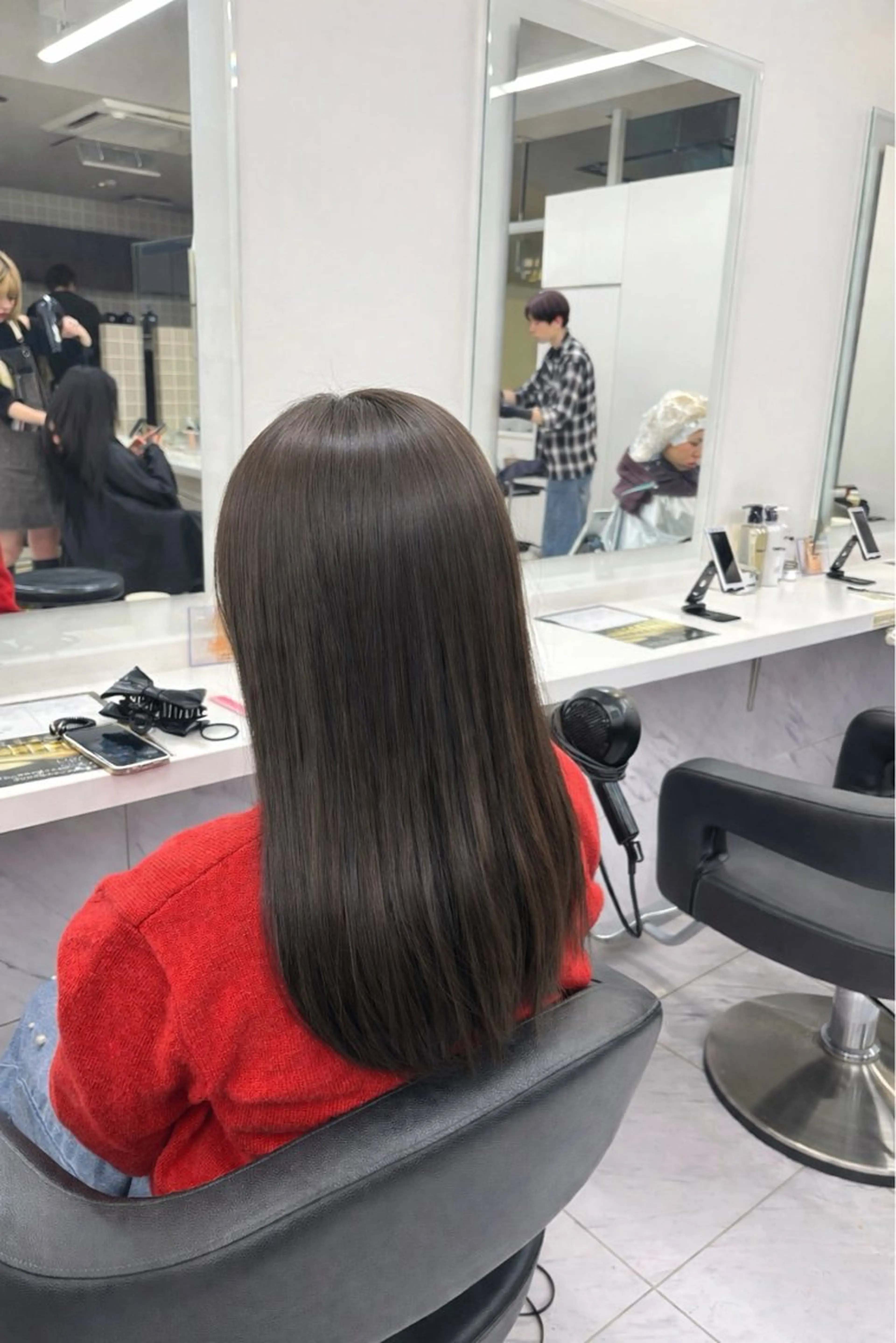 ロング カラー ヘアカラー トリートメント ヘッドスパ y2k✩︎⡱レイヤー ウルフ/オリーブ🍀のヘアスタイル