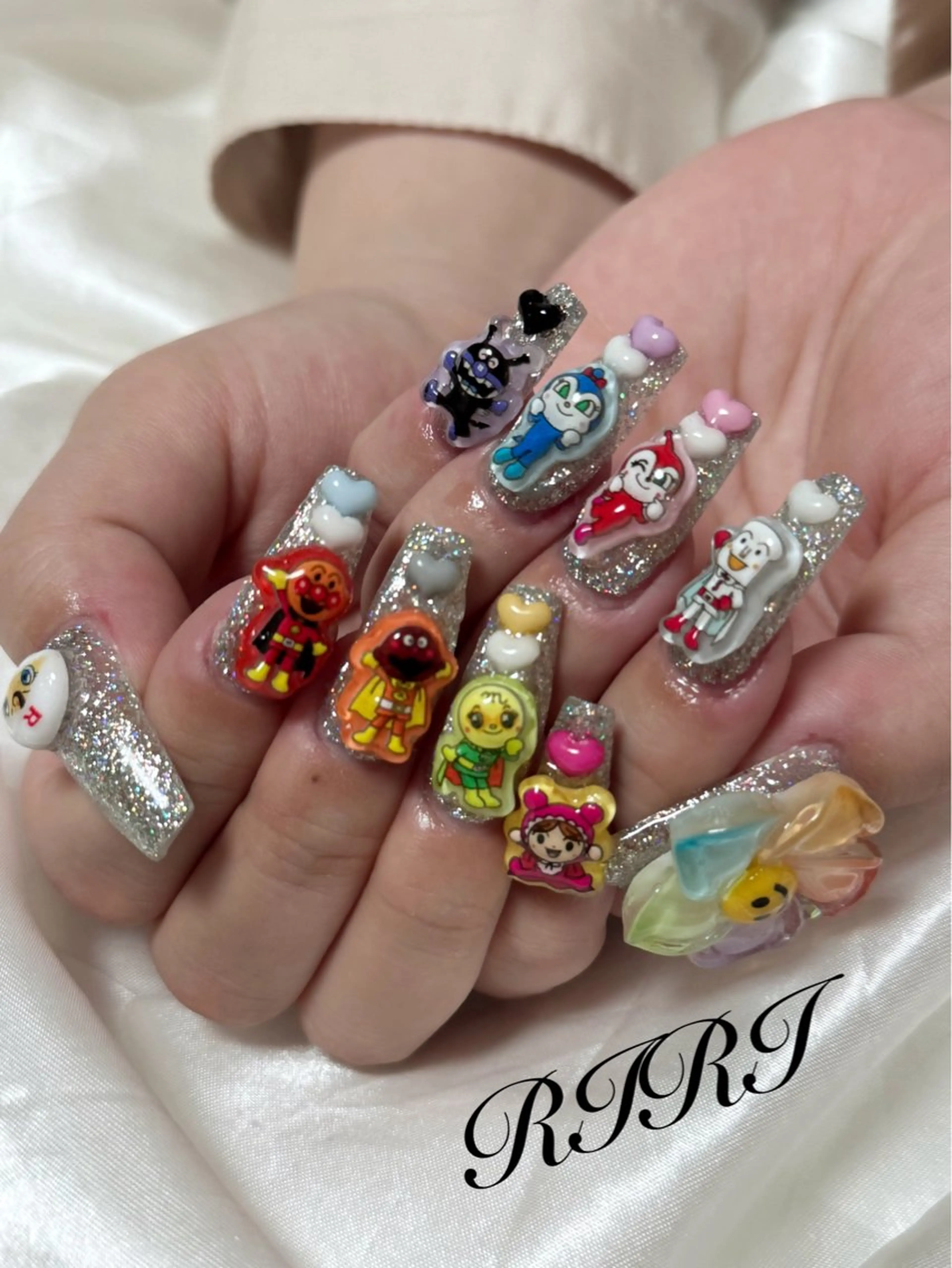 ネイル ジェルネイル ロングネイル スカルプネイル シンプルネイル 夏ネイル ハンドネイル riri オーナーのネイルデザイン