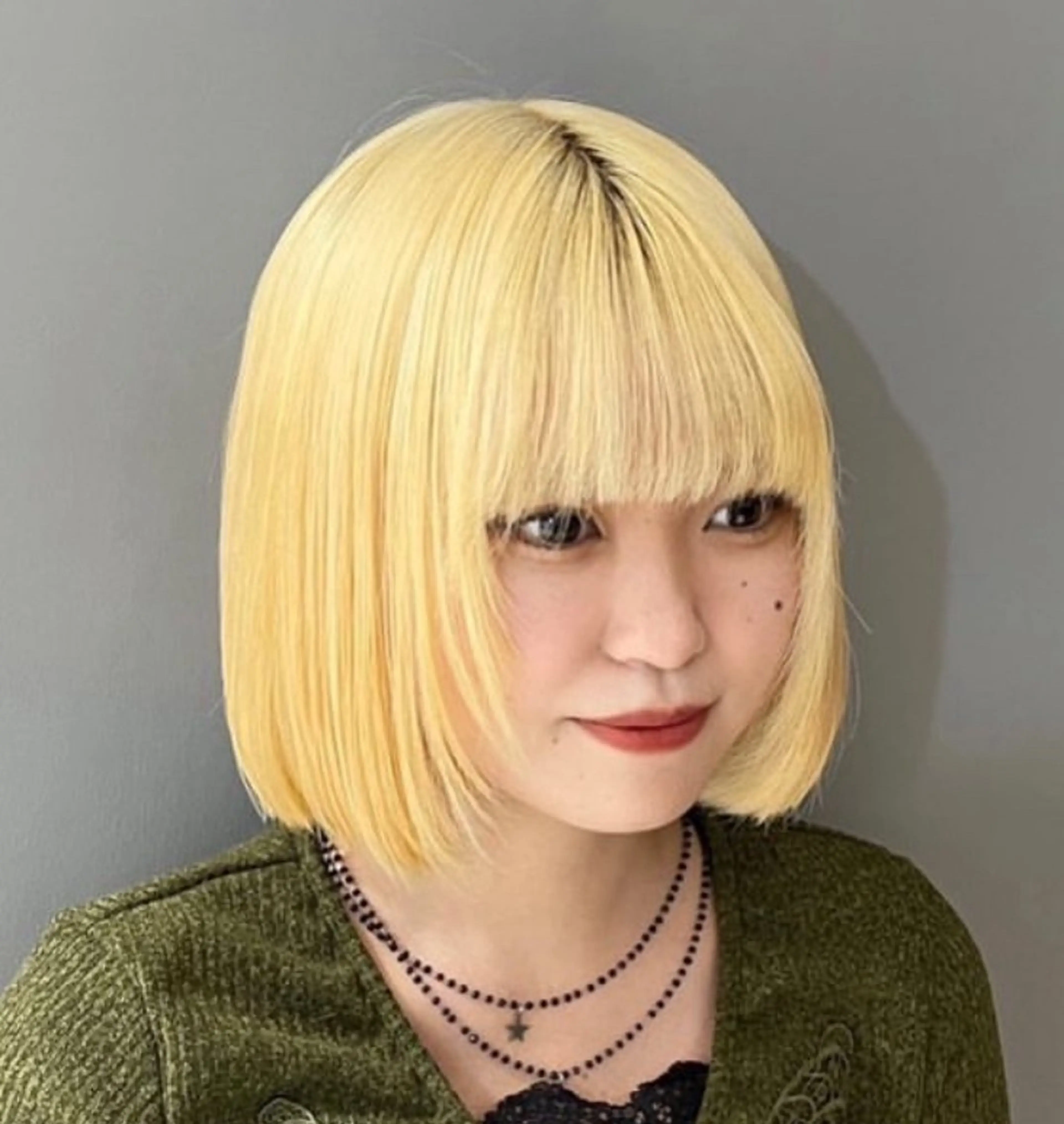 ミディアム カラー ヘアアレンジ ミディアムパーマ ブリーチ メンズパーマ専門 /縦落ち/渋谷駅近のヘアスタイル