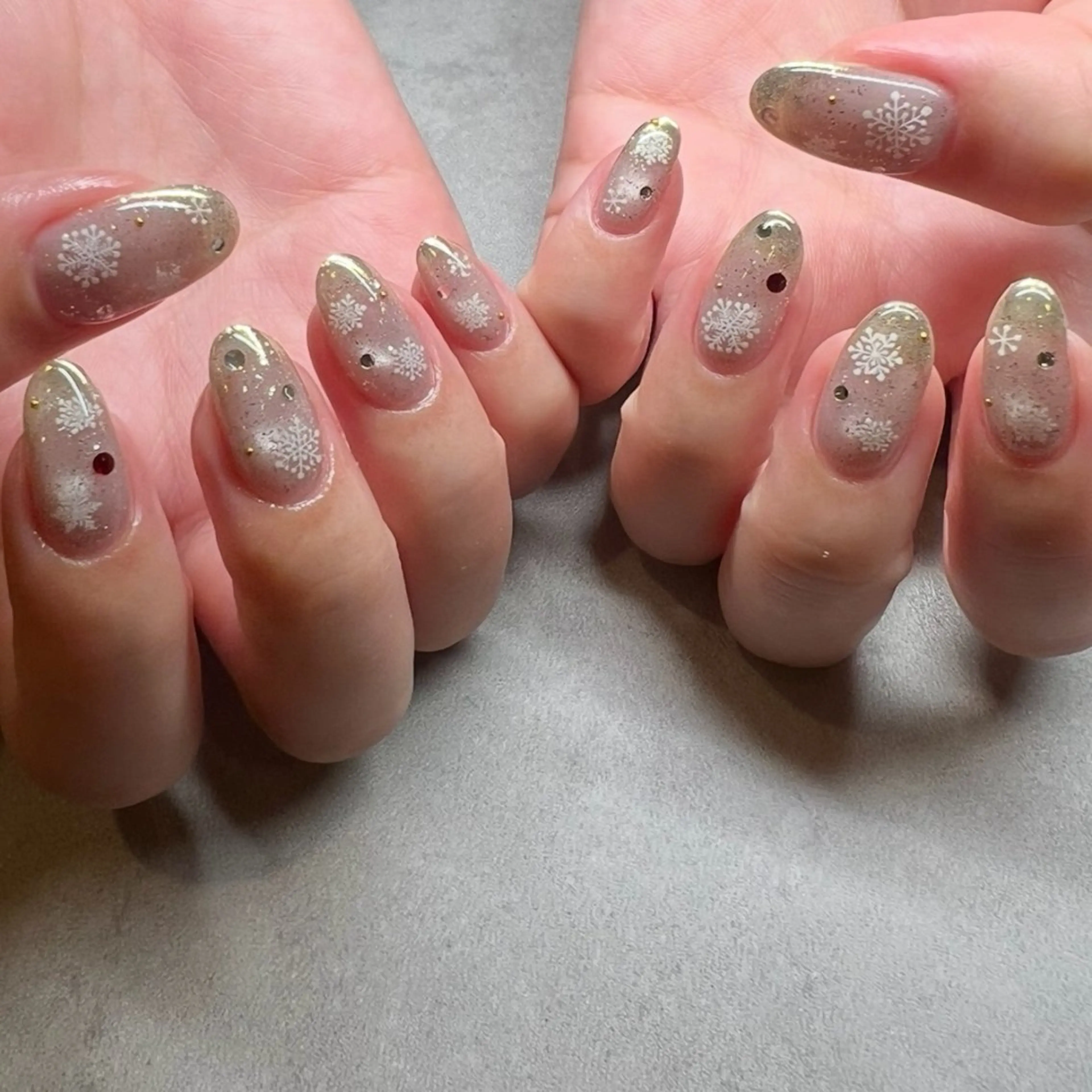 ネイル YUKO🩶 sofa立川のネイルデザイン