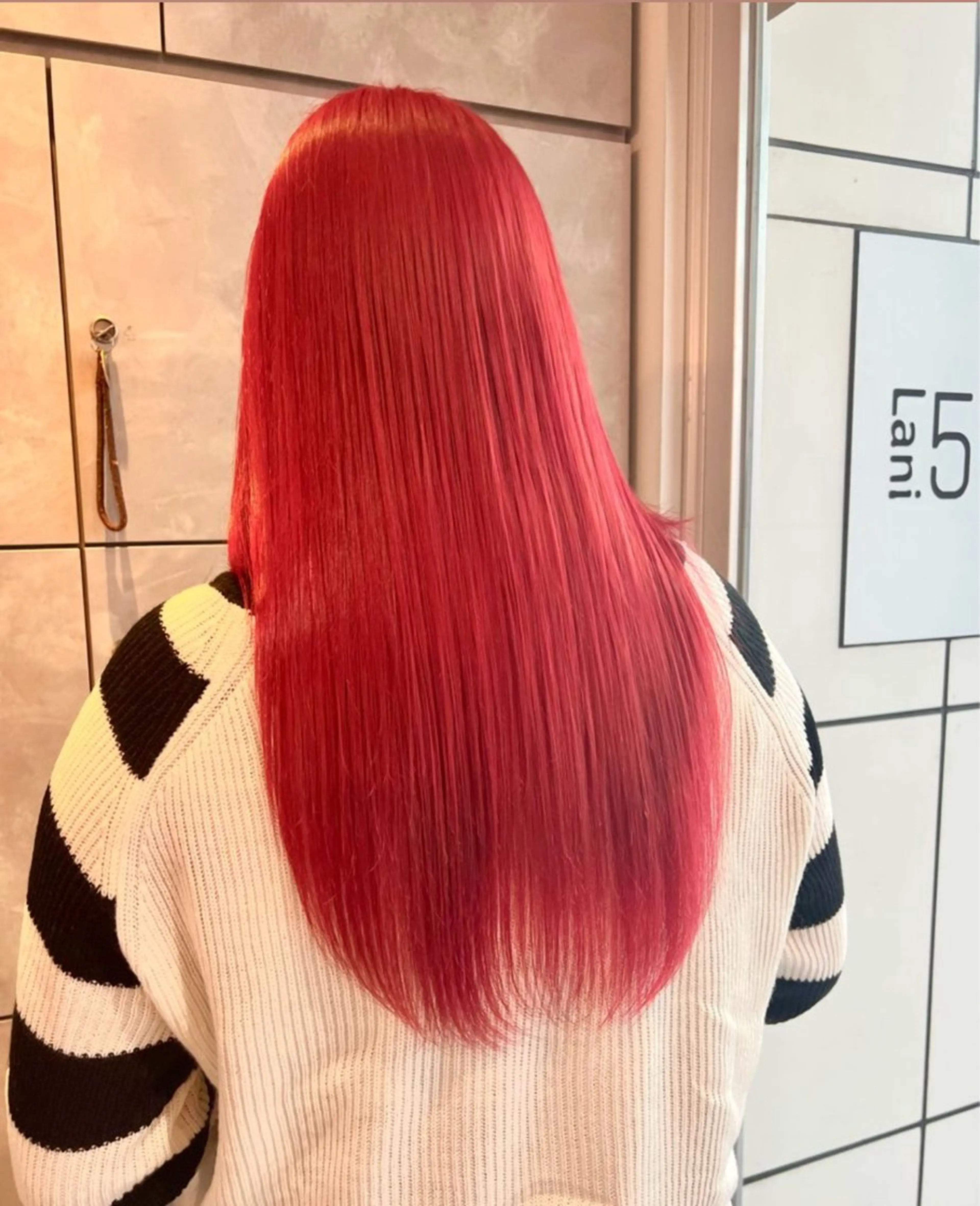 ロング カラー ヘアカラー トリートメント ヘアセット 🌈インナーカラー ‘ショウマ’🌈のヘアスタイル