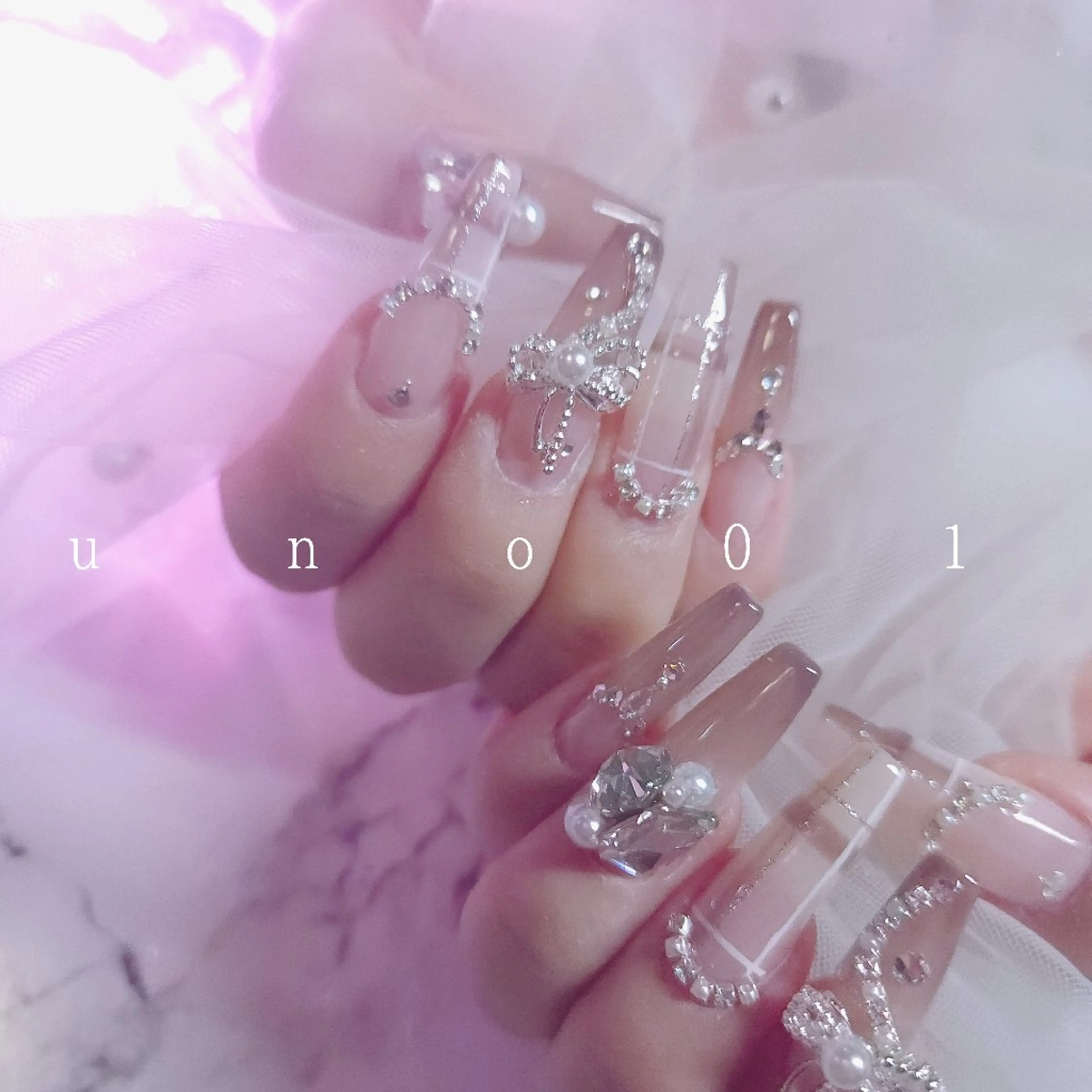 ネイル アートネイル ミディアムネイル ハンドネイル 梅田🦄中崎町🩵 u n o 0 1のネイルデザイン