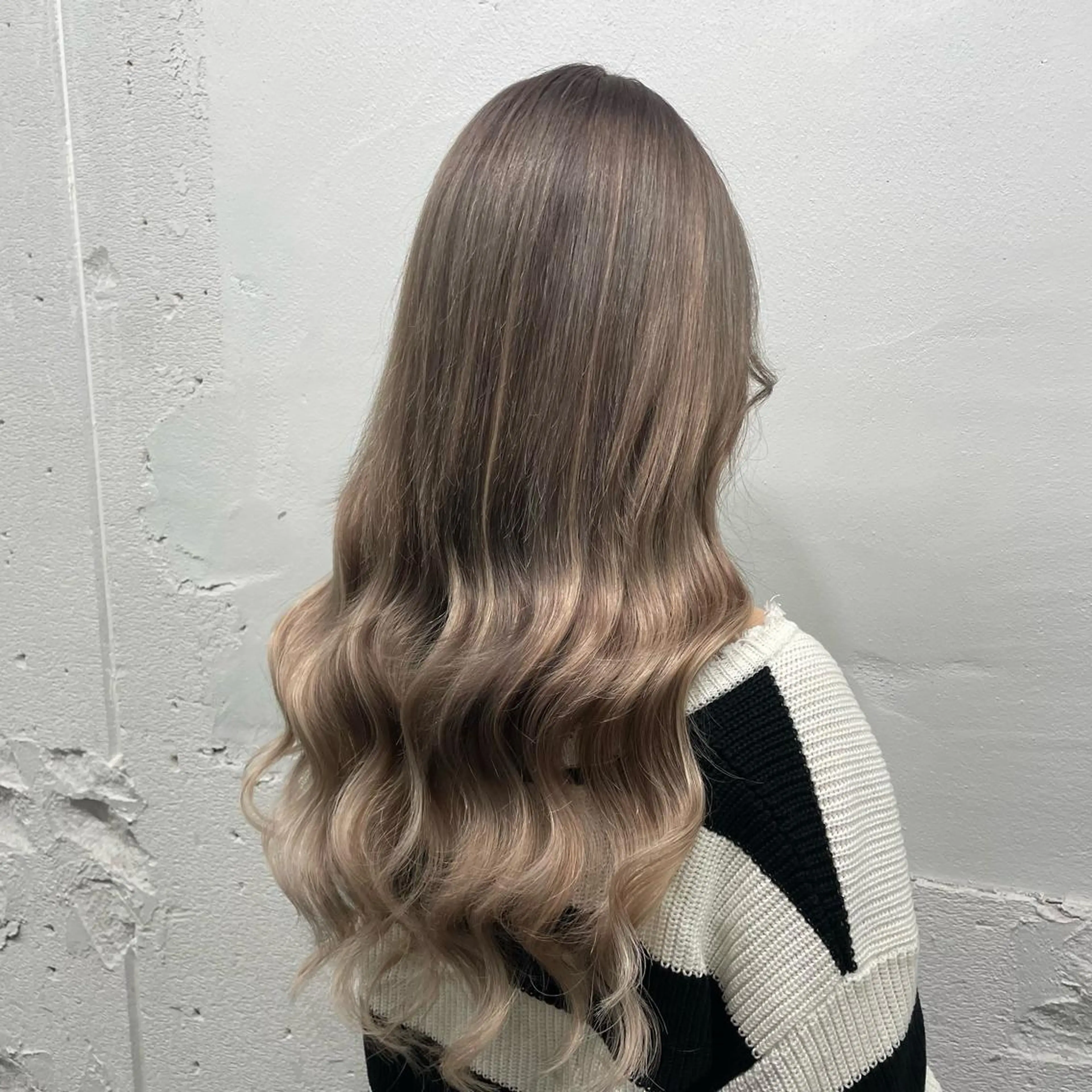 ロング カラー シールエクステ バレイヤージュ ミストバング ダブルカラー  フェイスフレーミング ヘアカラー エクステ 🧡艶髪ちゅるん髪 🫧🧡YUKI❄️のヘアスタイル