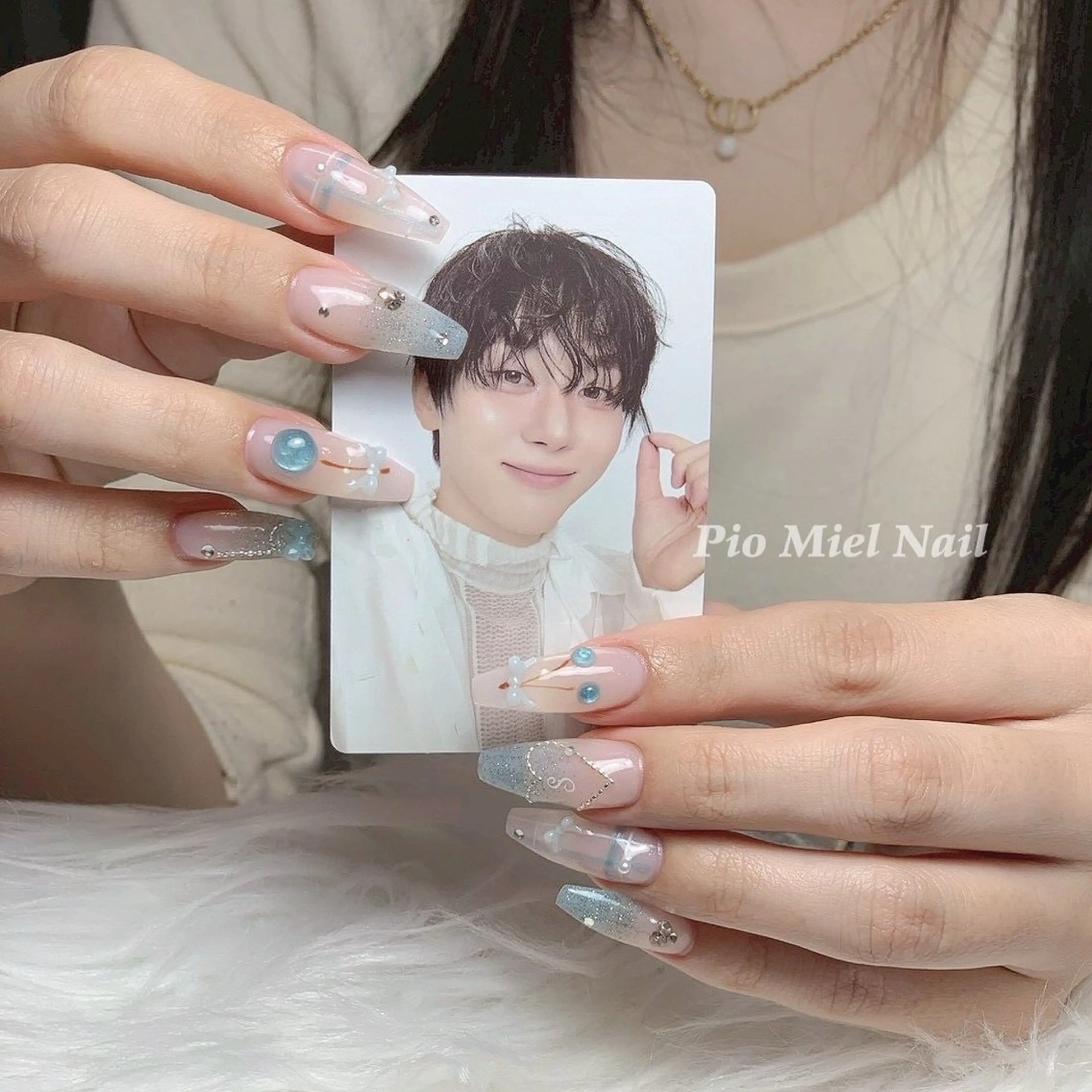 ネイル ハンドネイル HANA 長さだしのネイルデザイン