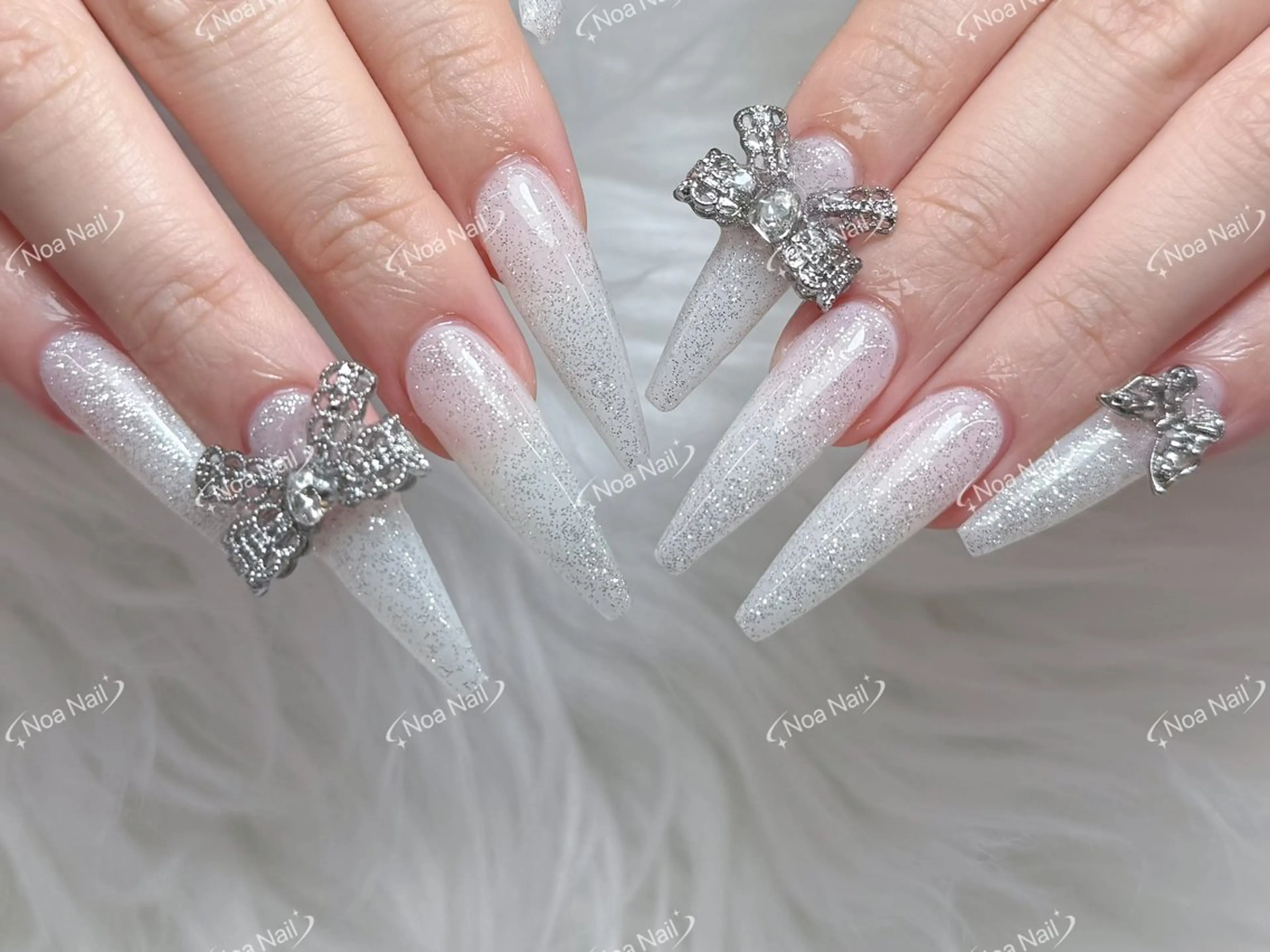 ロング ハンドネイル Noa Nailのネイルデザイン