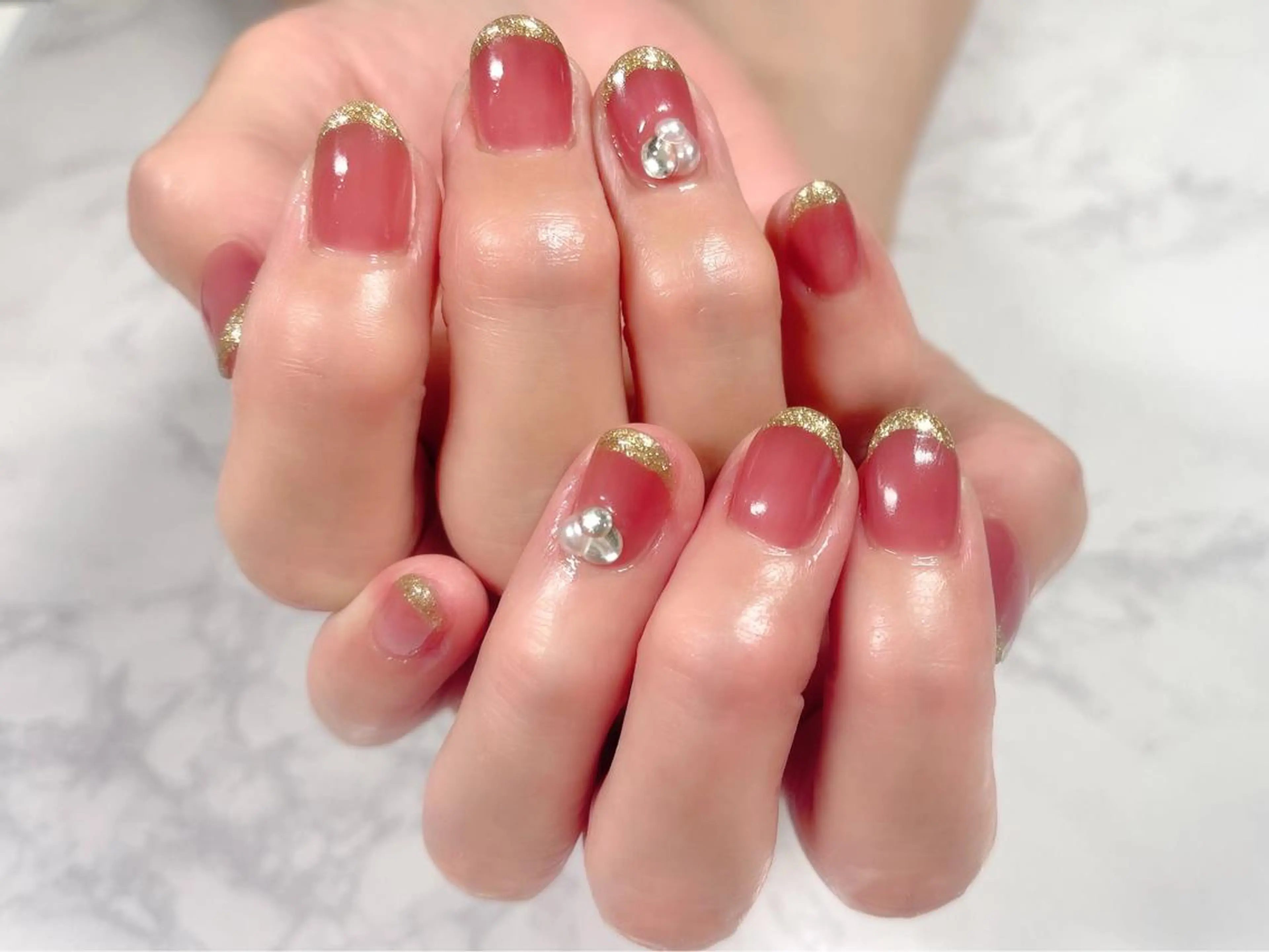 ネイル フレンチネイル ゴールド パープル ストーンネイル KURELLY所属・Nail Salon KURELLYのネイルデザイン