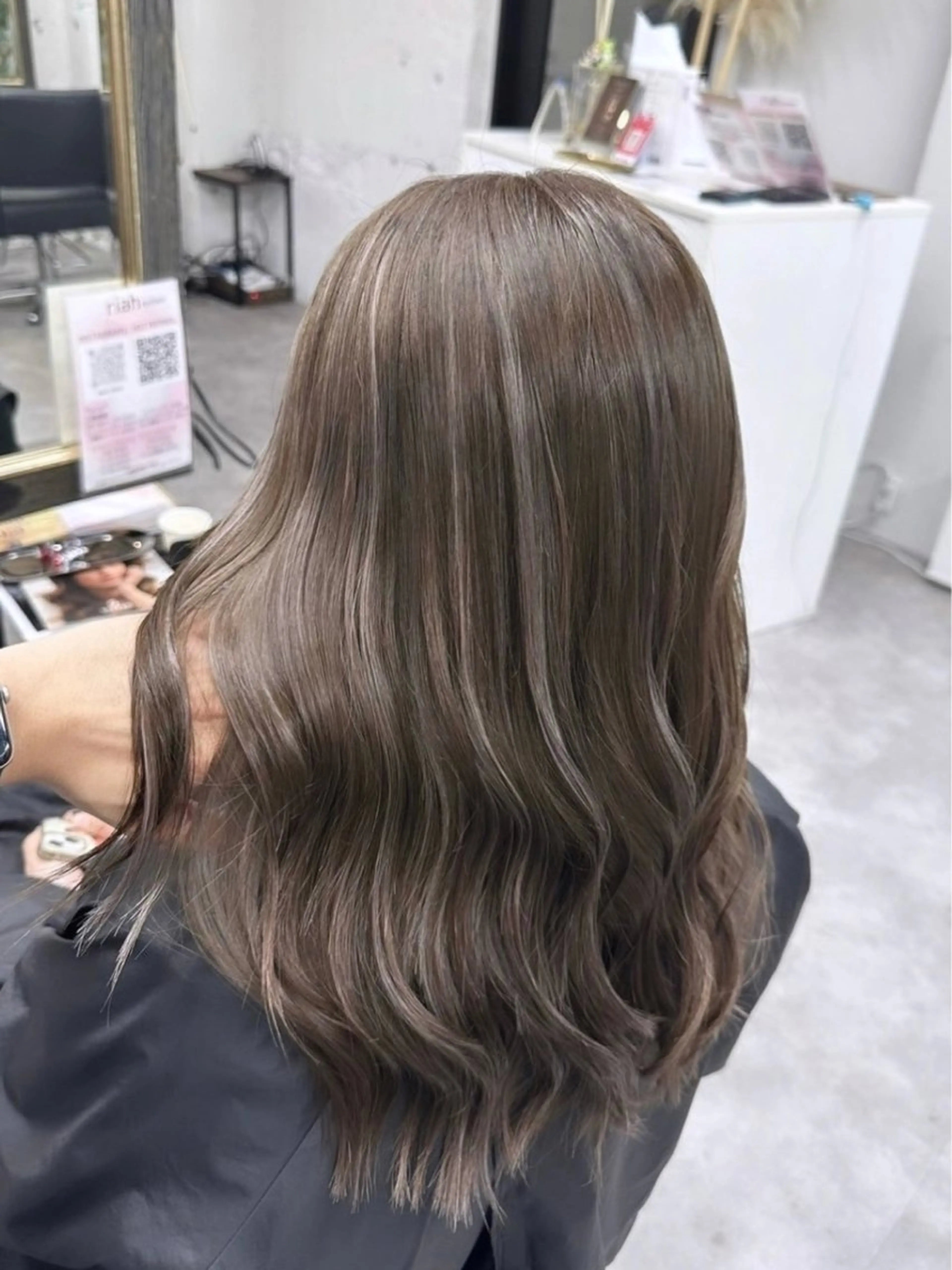 ロング ヘアカラー 片山 藍里/ダブルカラー/のヘアスタイル