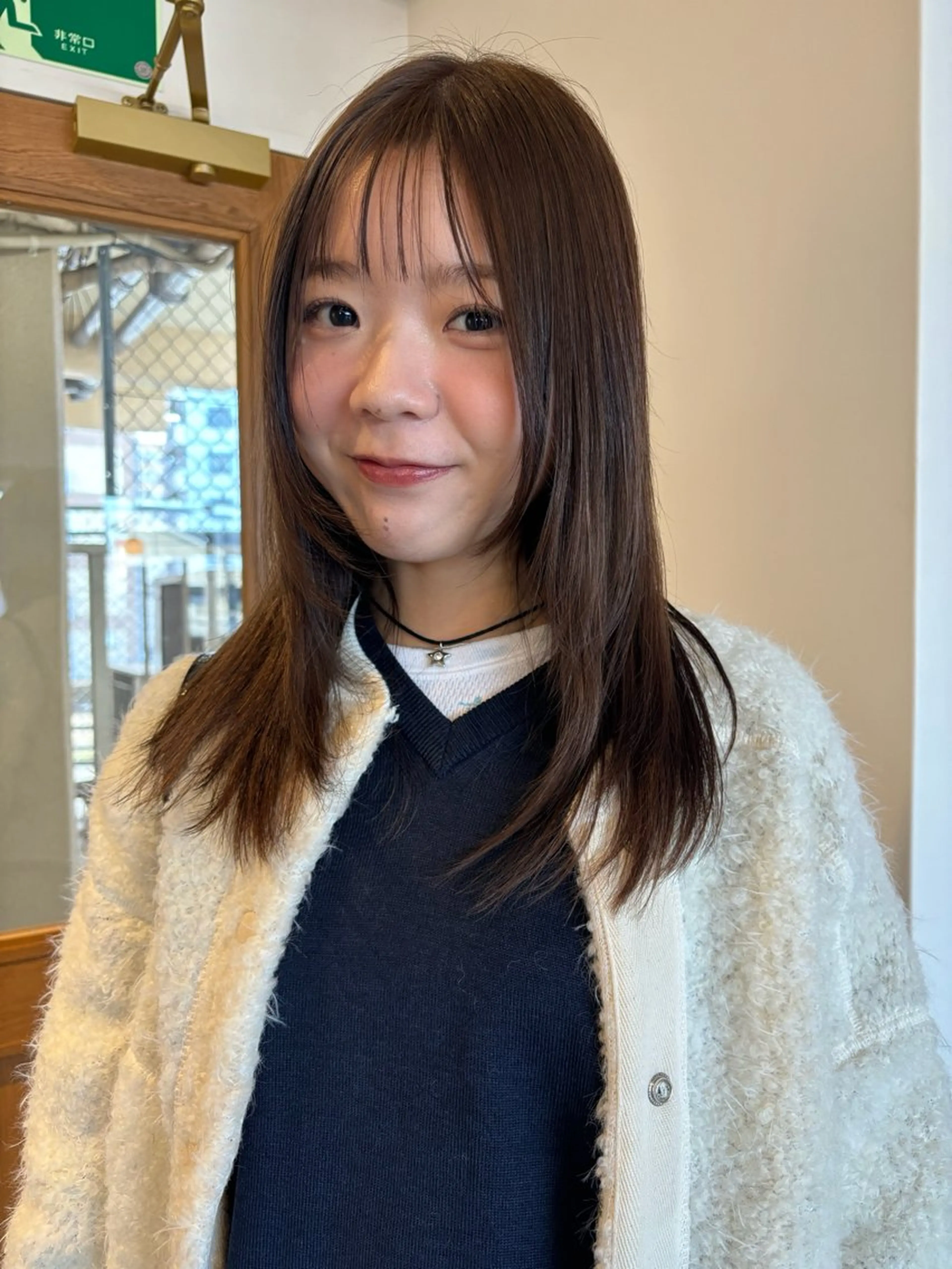 ミディアム 松崎 めいのヘアスタイル