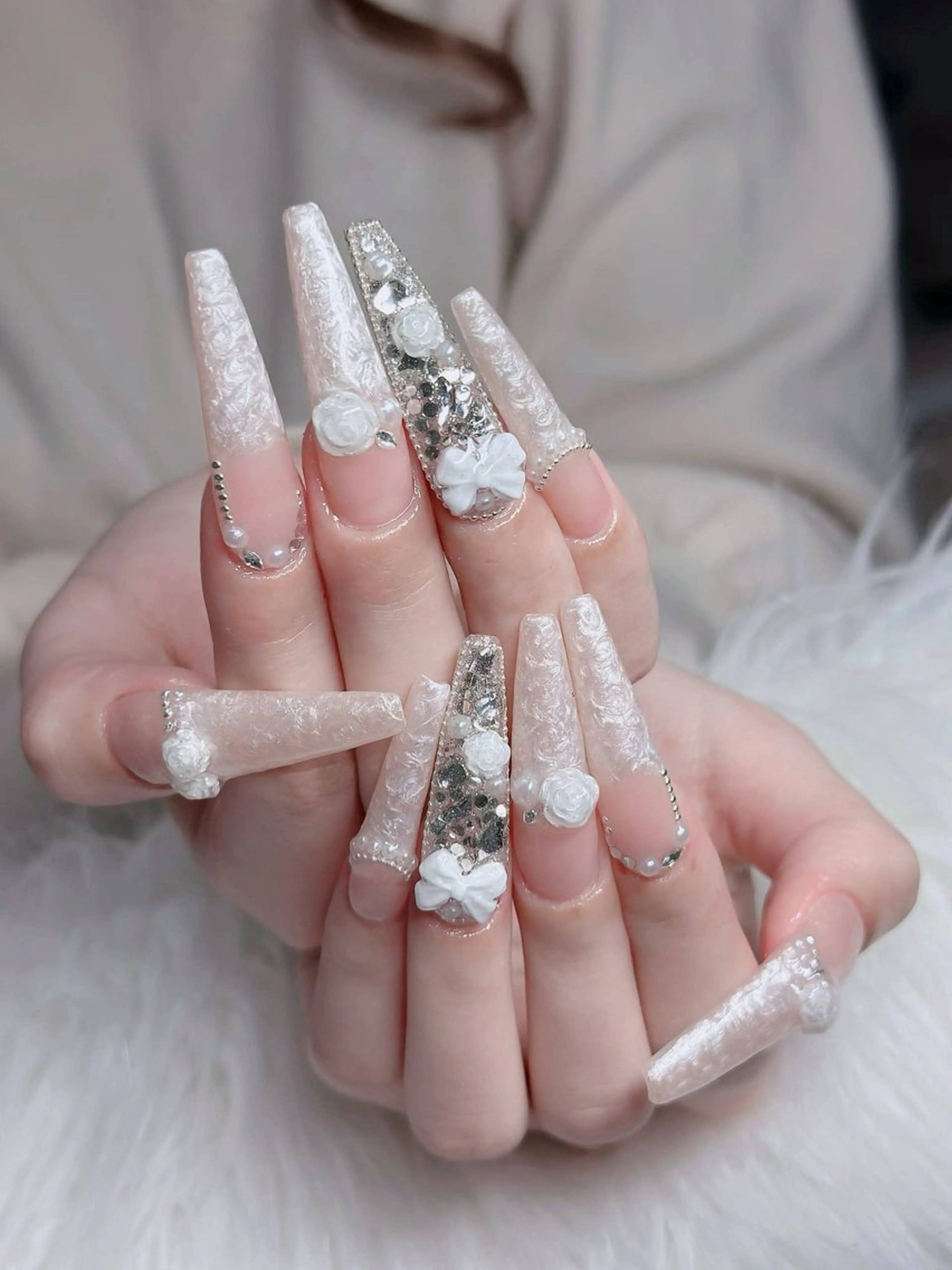 ネイル フレンチネイル ジェルネイル ガラスフレンチ ハロウィン ハート H.baby Nail Salonのネイルデザイン