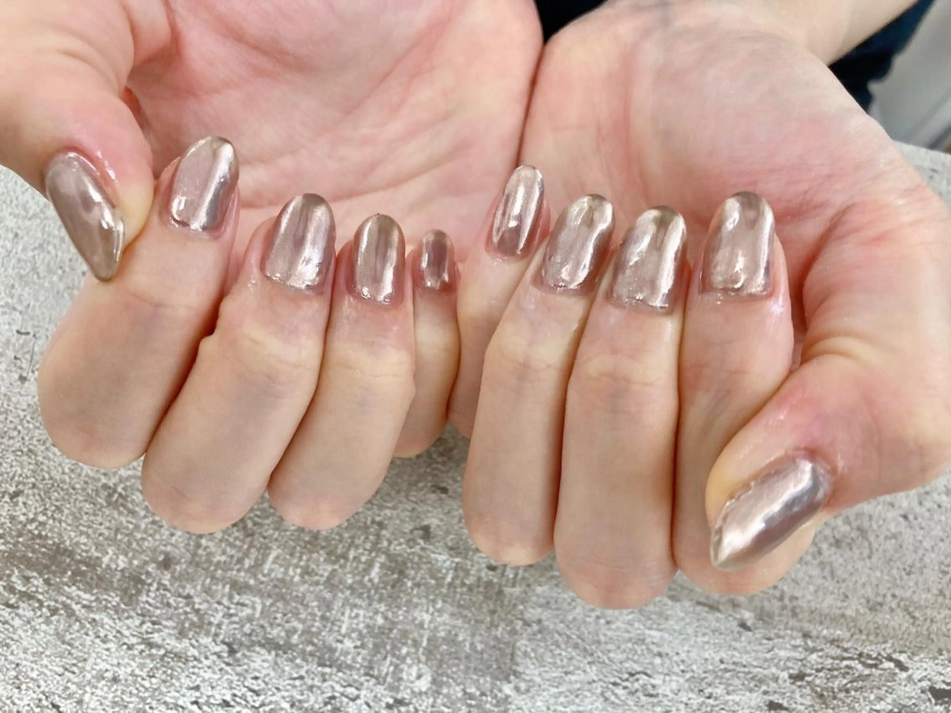 ネイル ミラーネイル ハンドネイル mogunail &blowのネイルデザイン