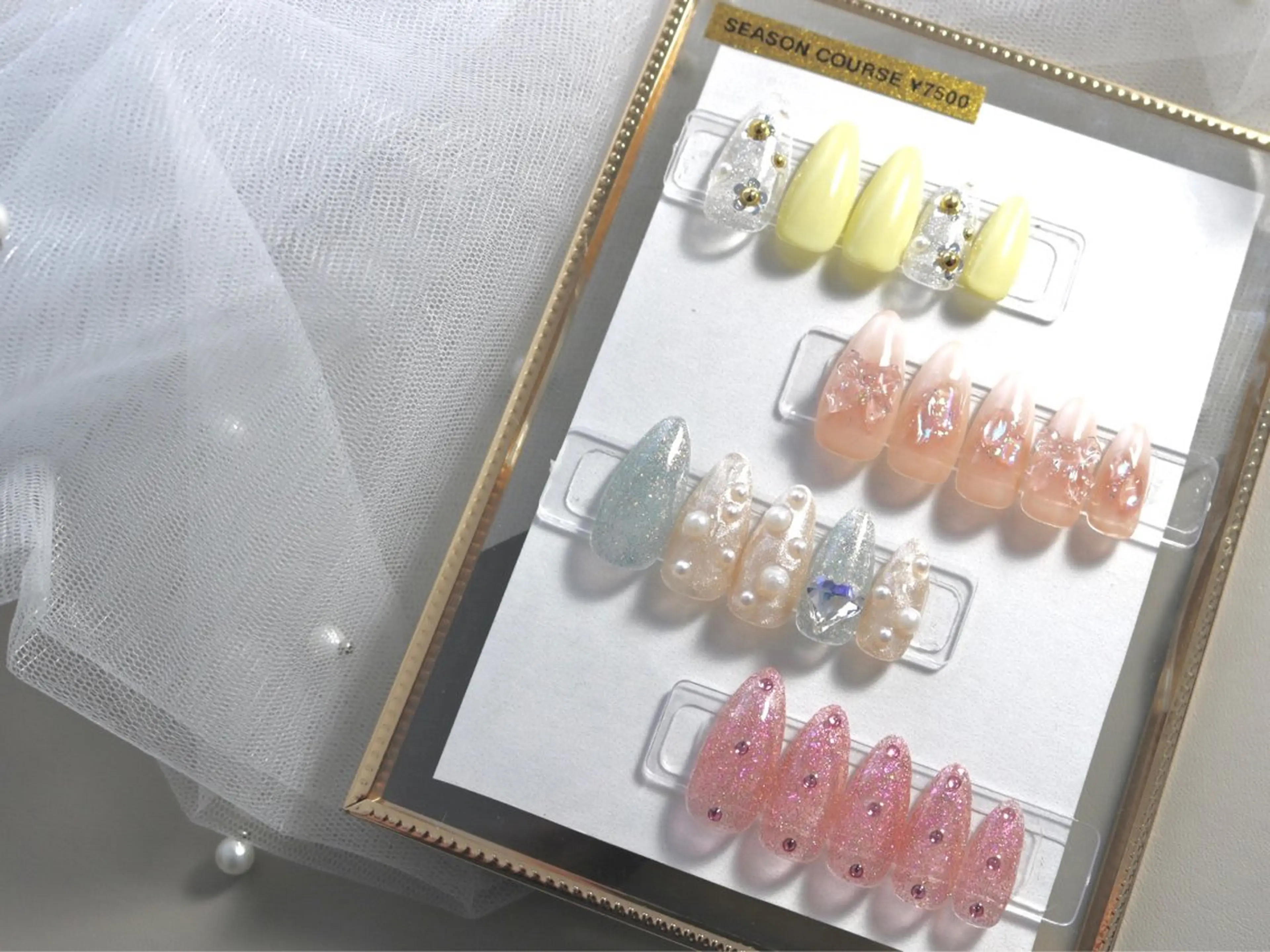 ネイル ハンドネイル uni nail saronのネイルデザイン