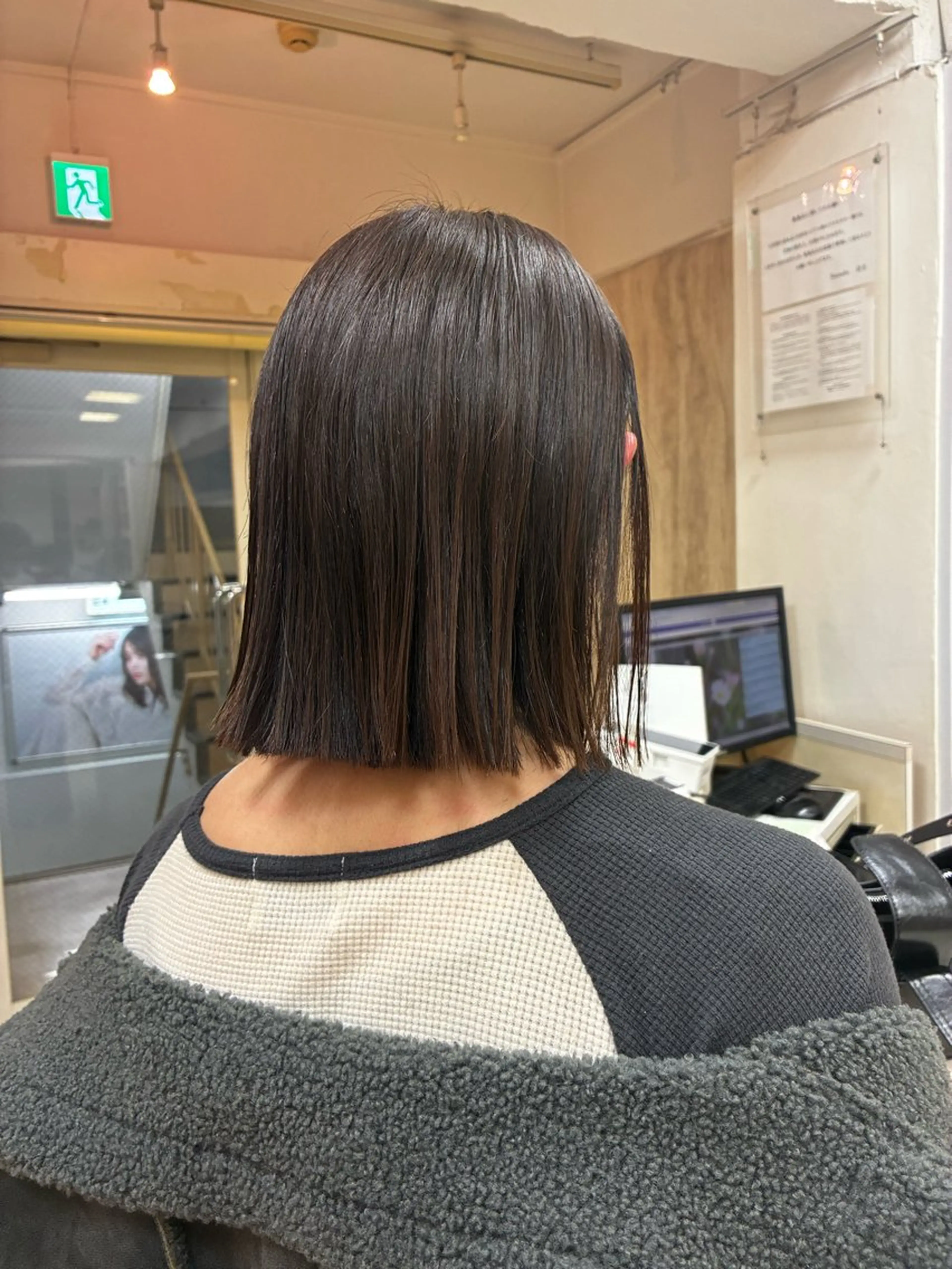 ミディアム トミオカ ノアのヘアスタイル