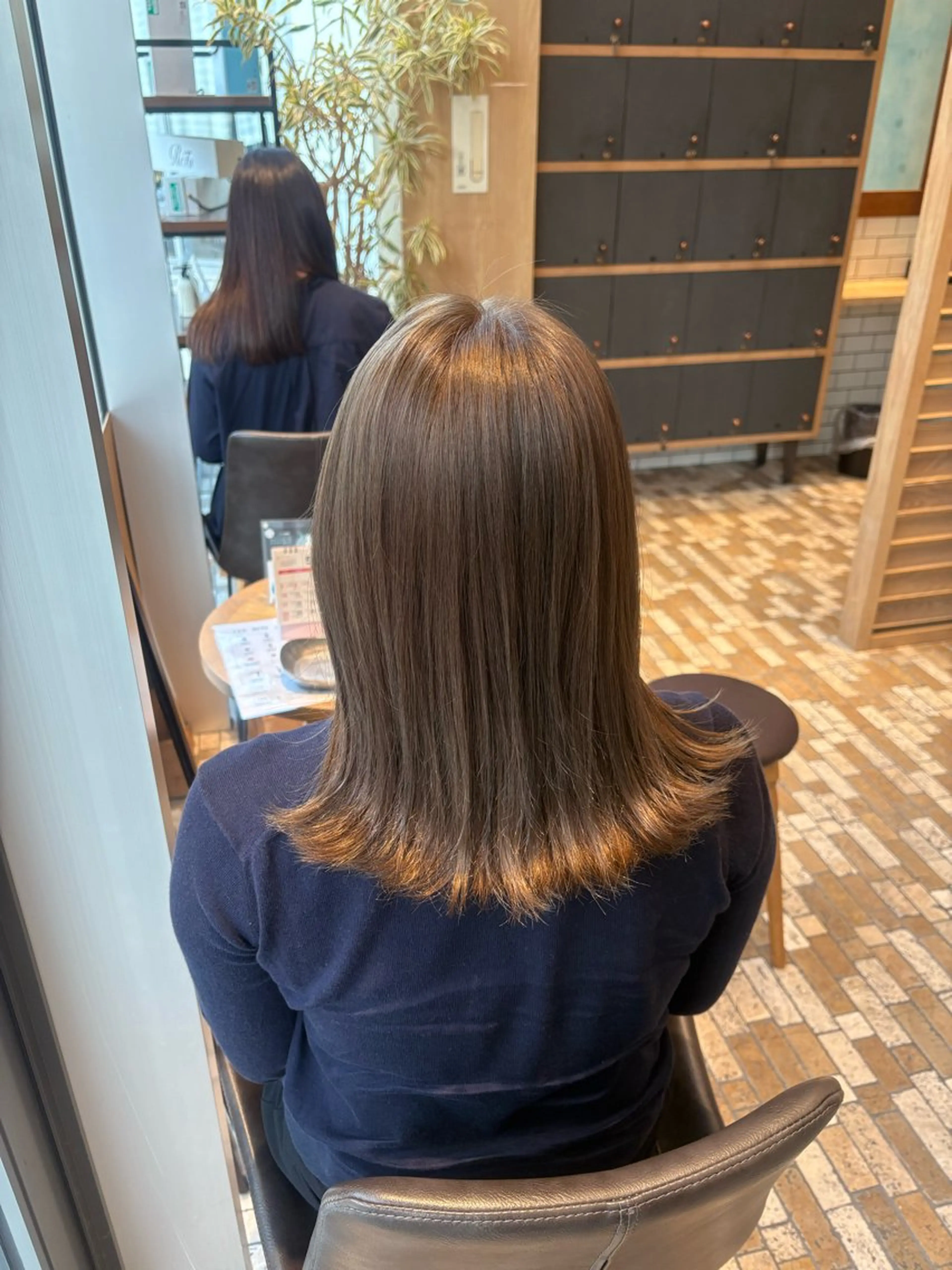 セミロング カット ヘアカラー Lolonois 森ノ宮/RINのヘアスタイル