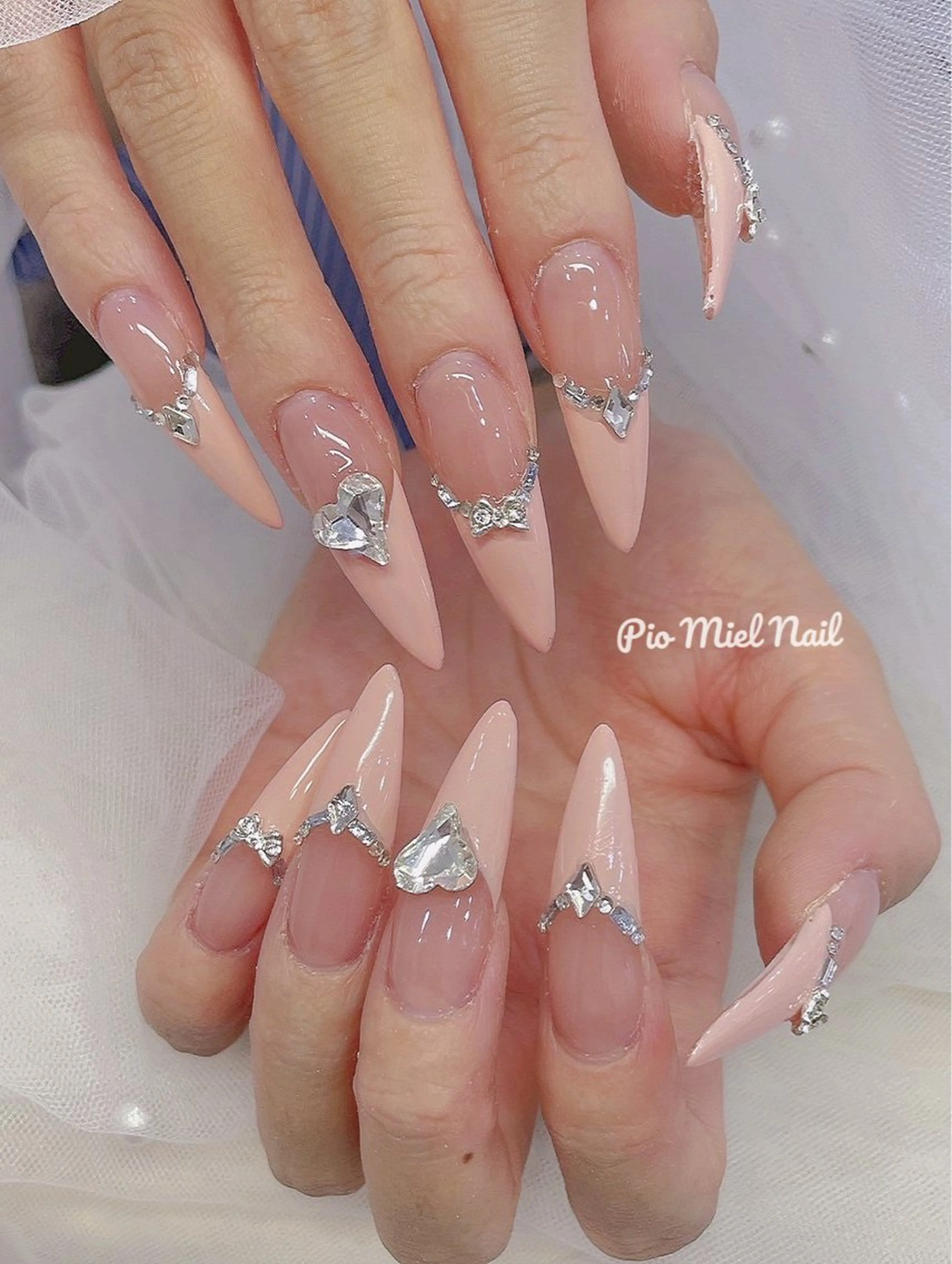 ロング Pio Mielのネイルデザイン