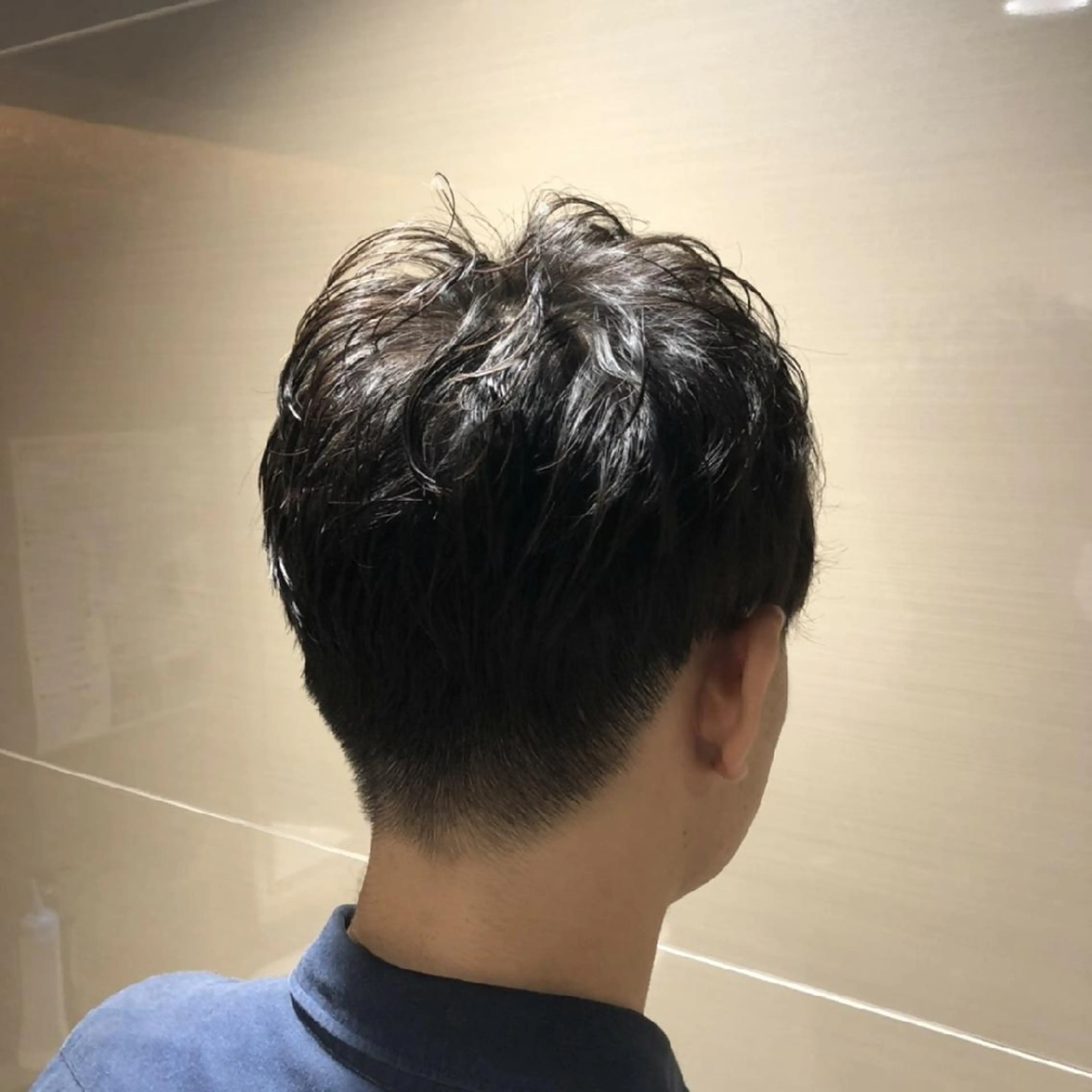 パーマ 餘野 翔舞のヘアスタイル