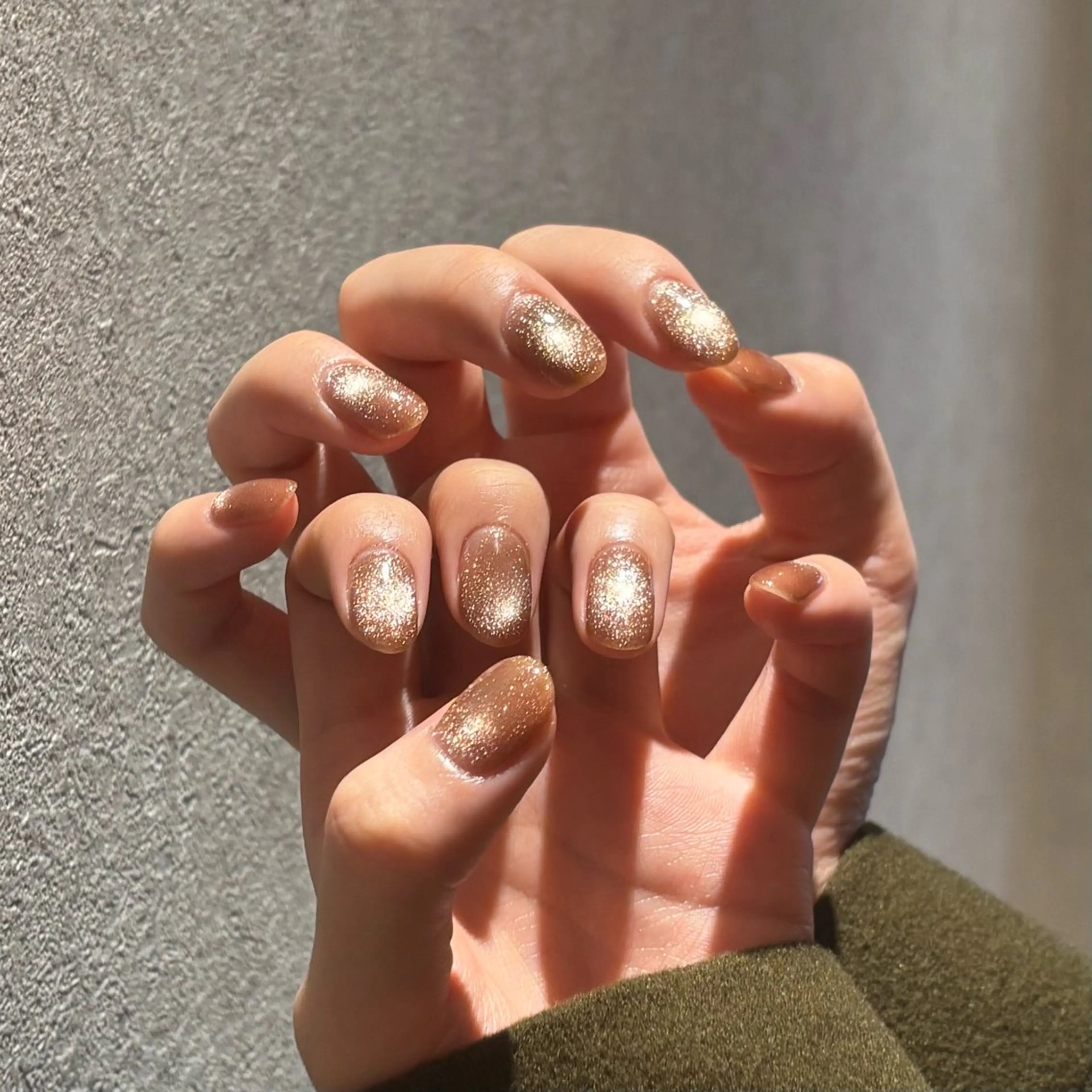 ネイル ジェルネイル マグネットネイル ワンカラーネイル パラジェル ショートネイル ハンドネイル パラジェル / マグネット/AYAのネイルデザイン