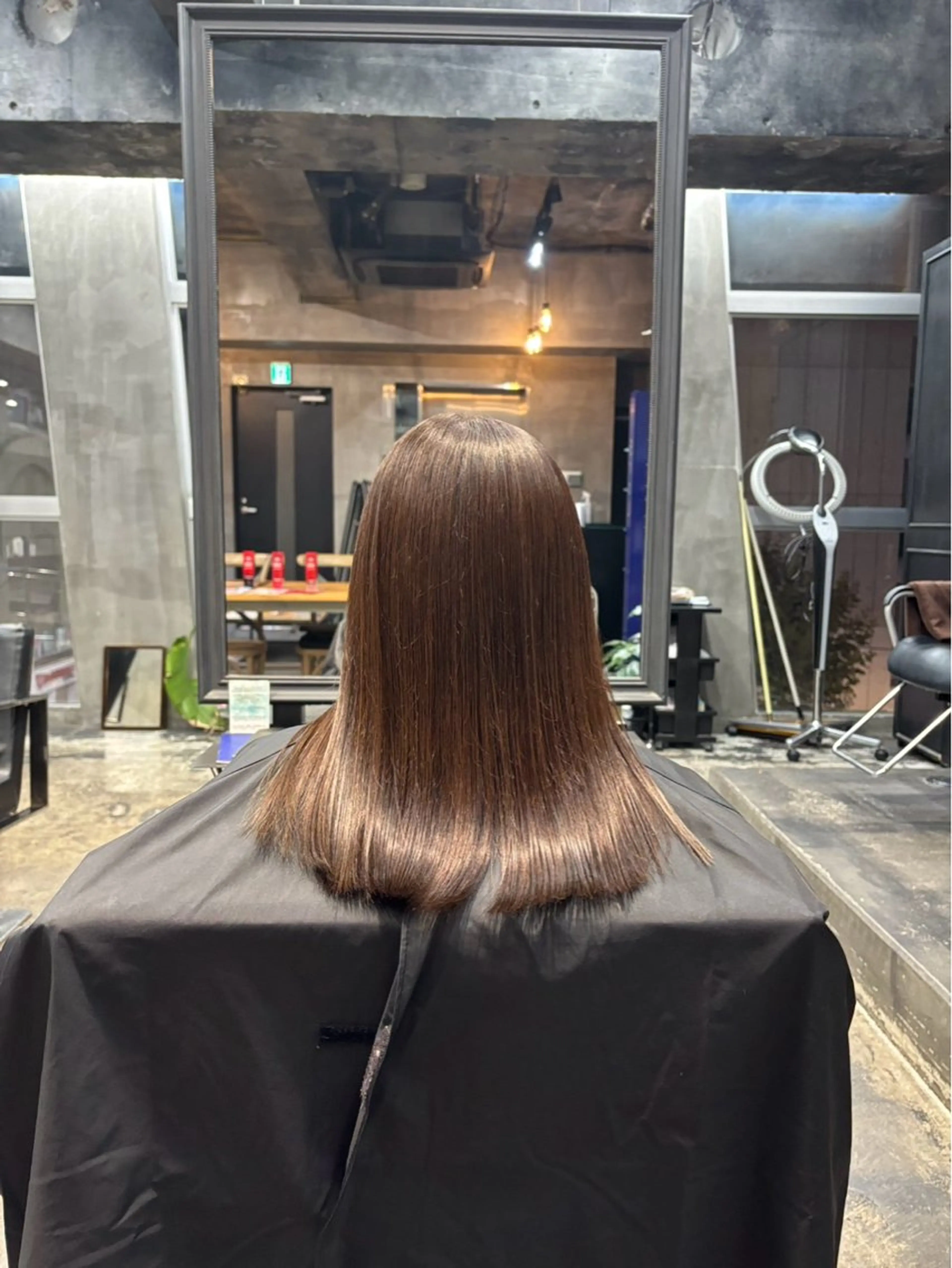 カラー T  O Yのヘアスタイル