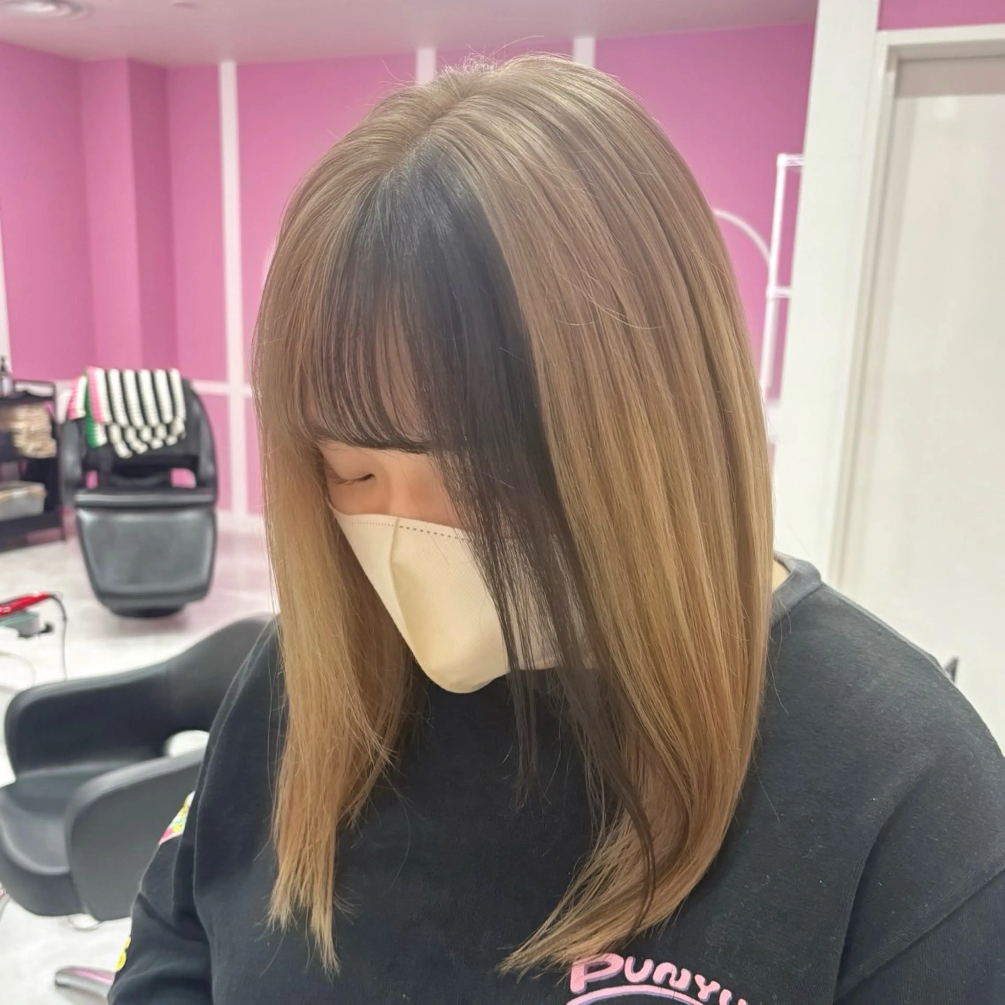 セミロング カラー ヘアカラー トリートメント 伊藤 綾のヘアスタイル