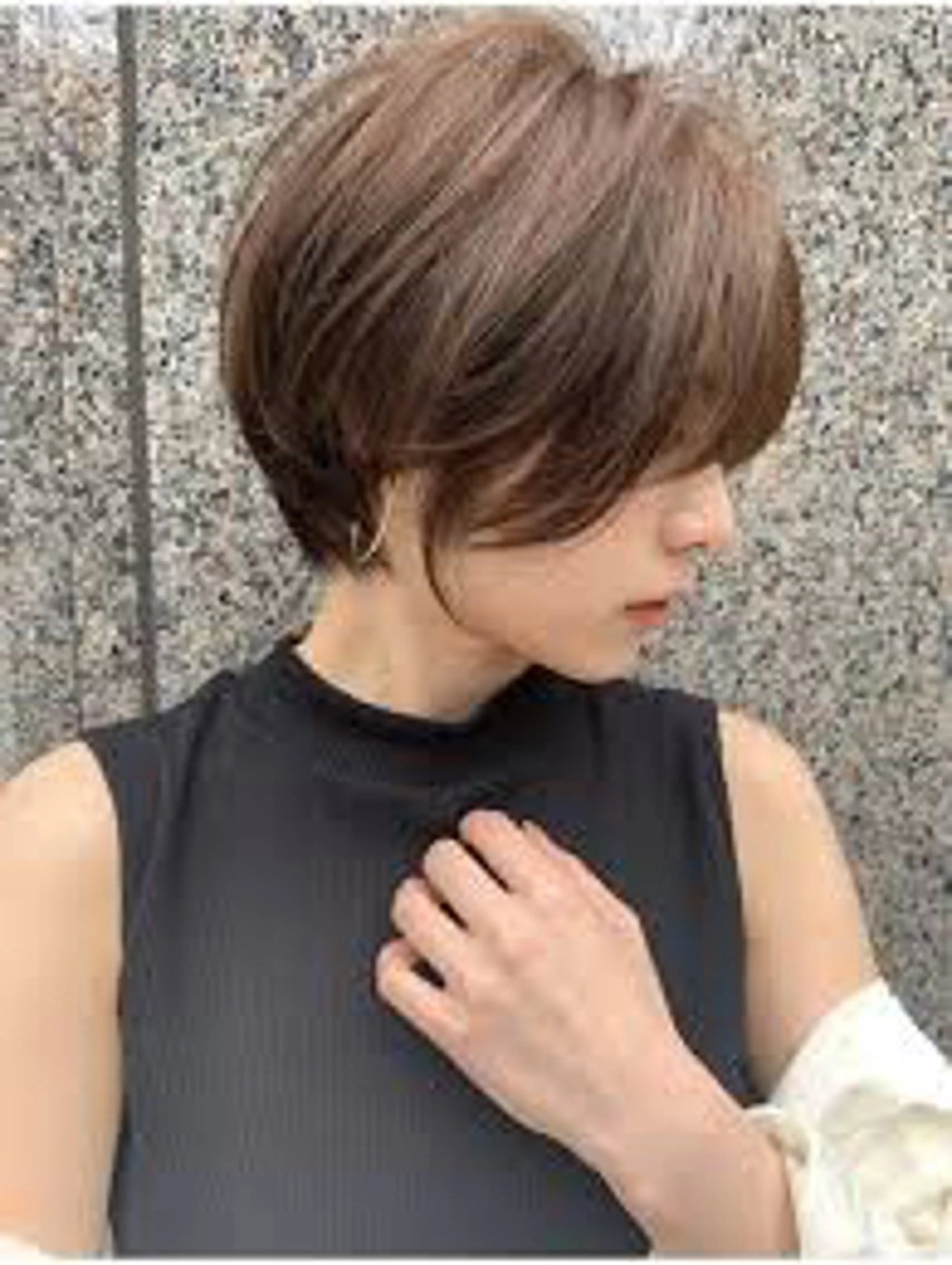 ショート ショートヘア レイヤー 艶々カラーのヘアスタイル