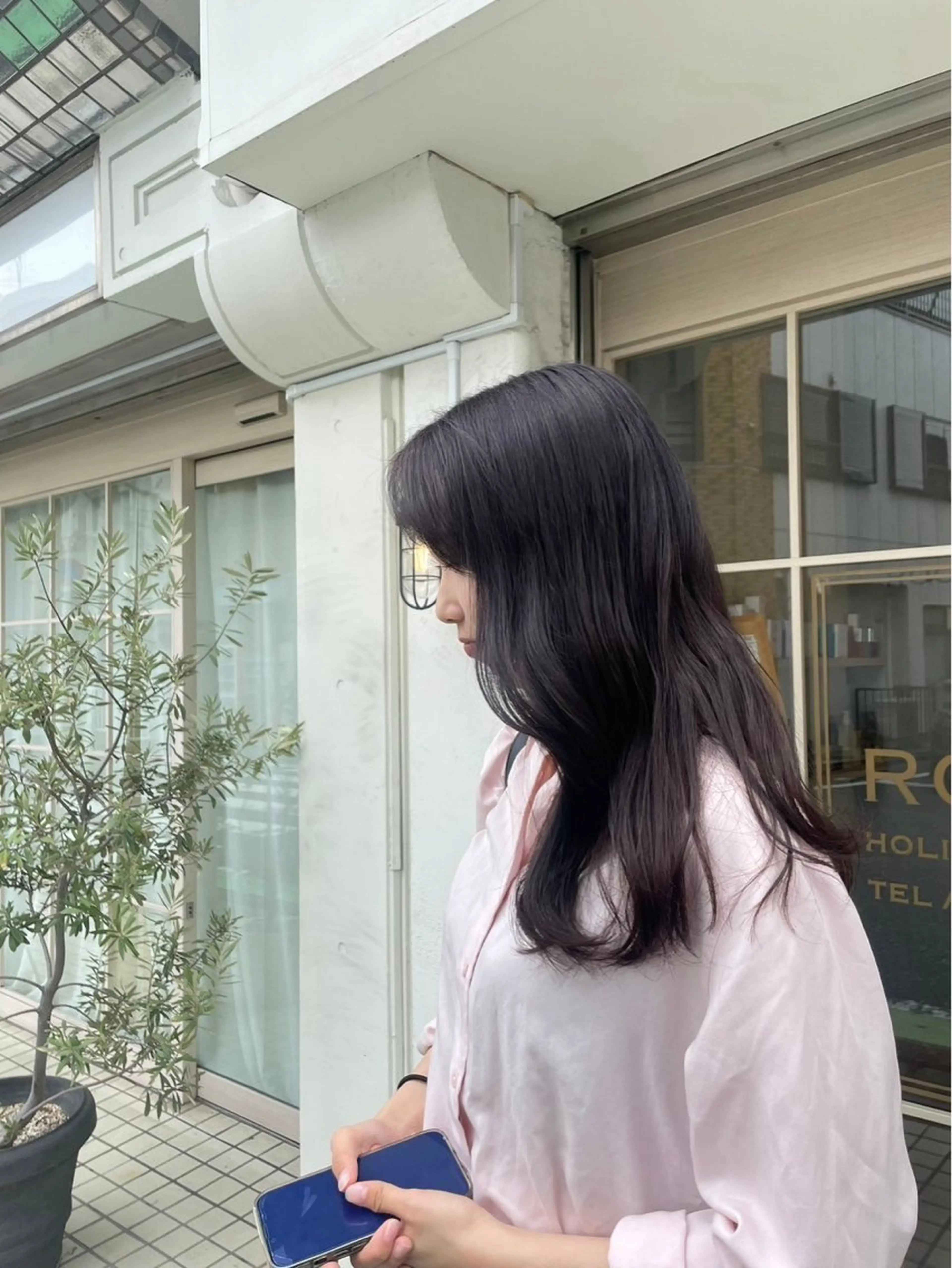セミロング ヘアカラー トリートメント アイナ ROCCOのヘアスタイル