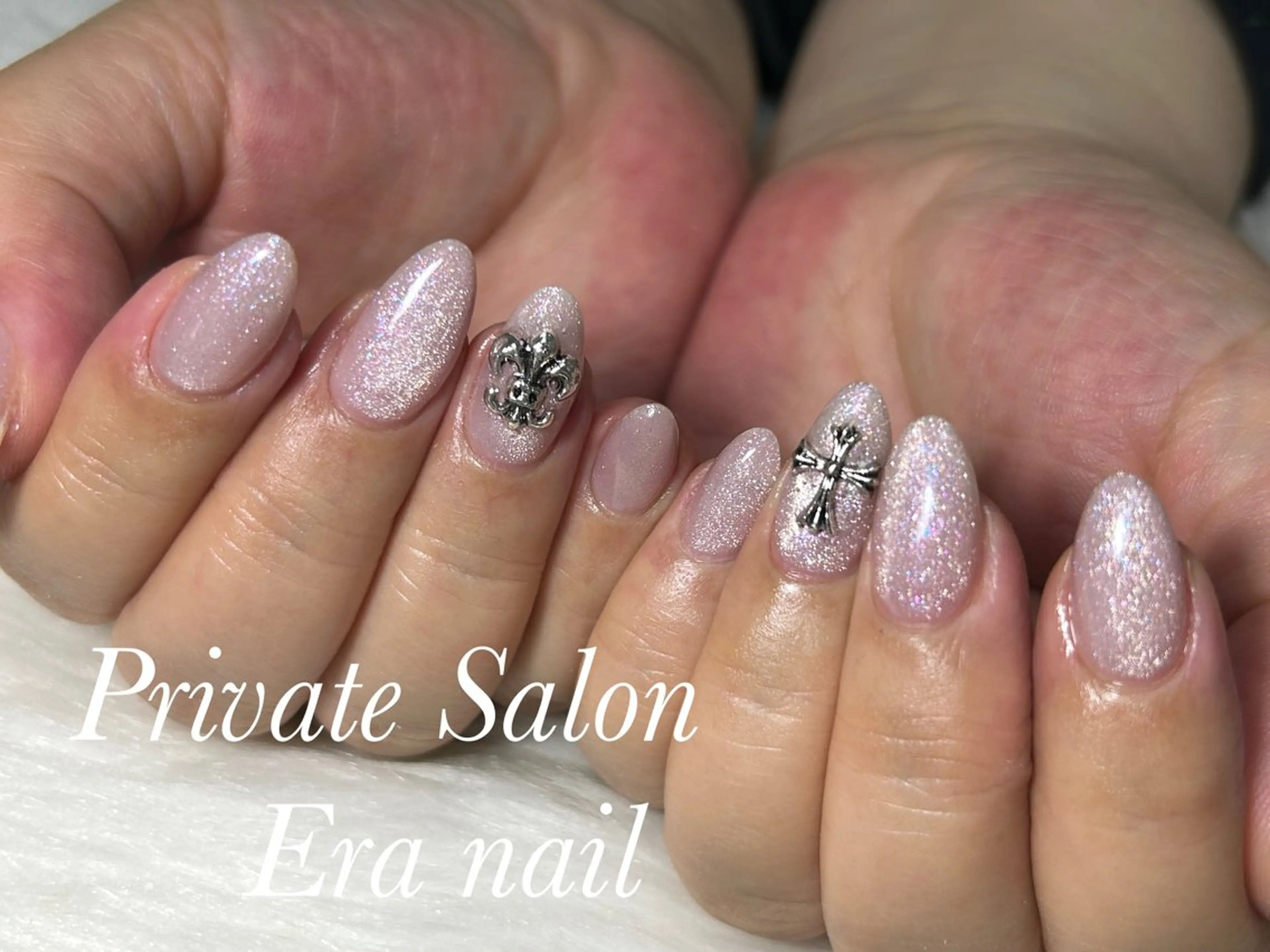 ネイル マグネットネイル マグネットワンカラー ワンカラーネイル ハンドネイル Era nailのネイルデザイン