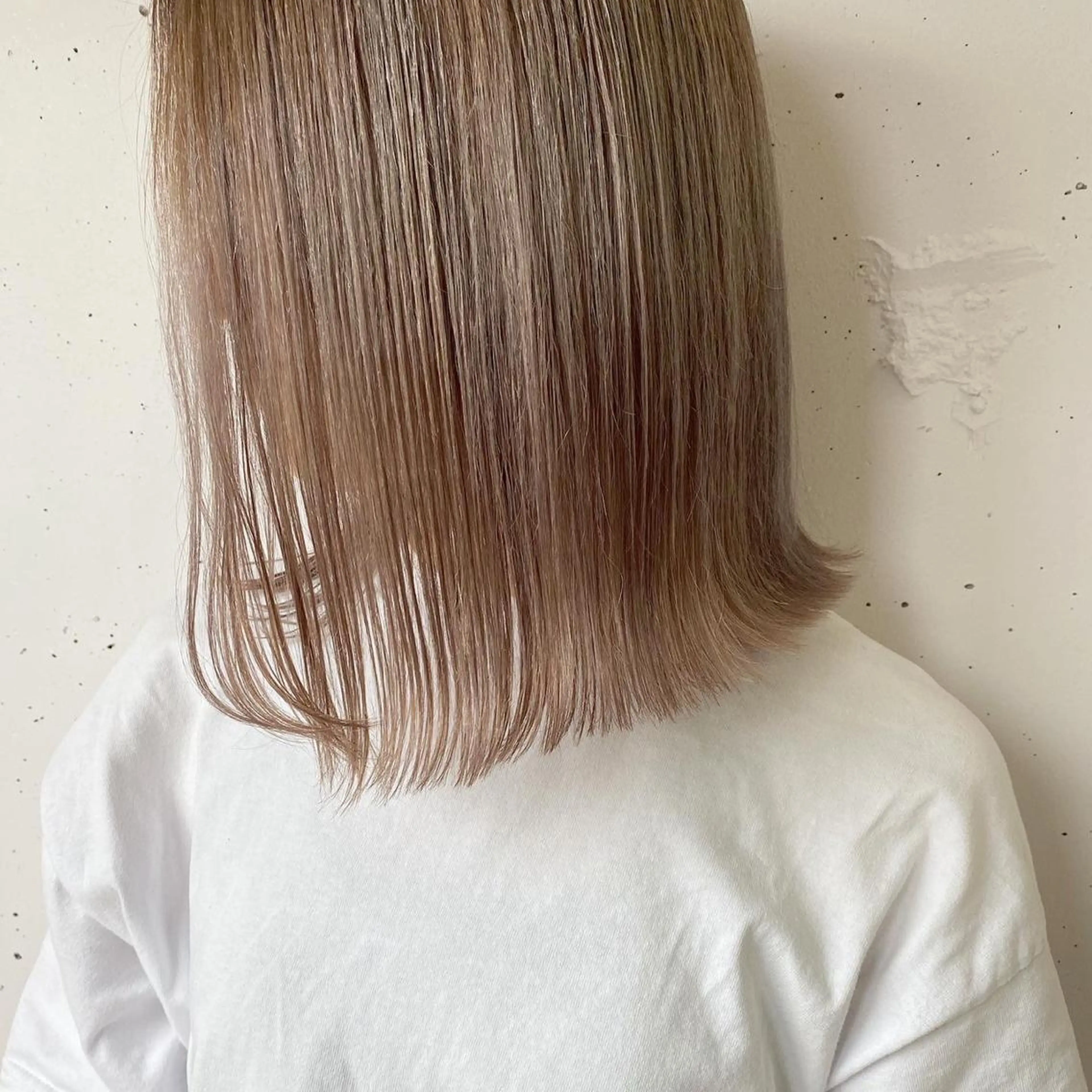 ミディアム 顔周りの垢抜けヘア 立山あいりのヘアスタイル