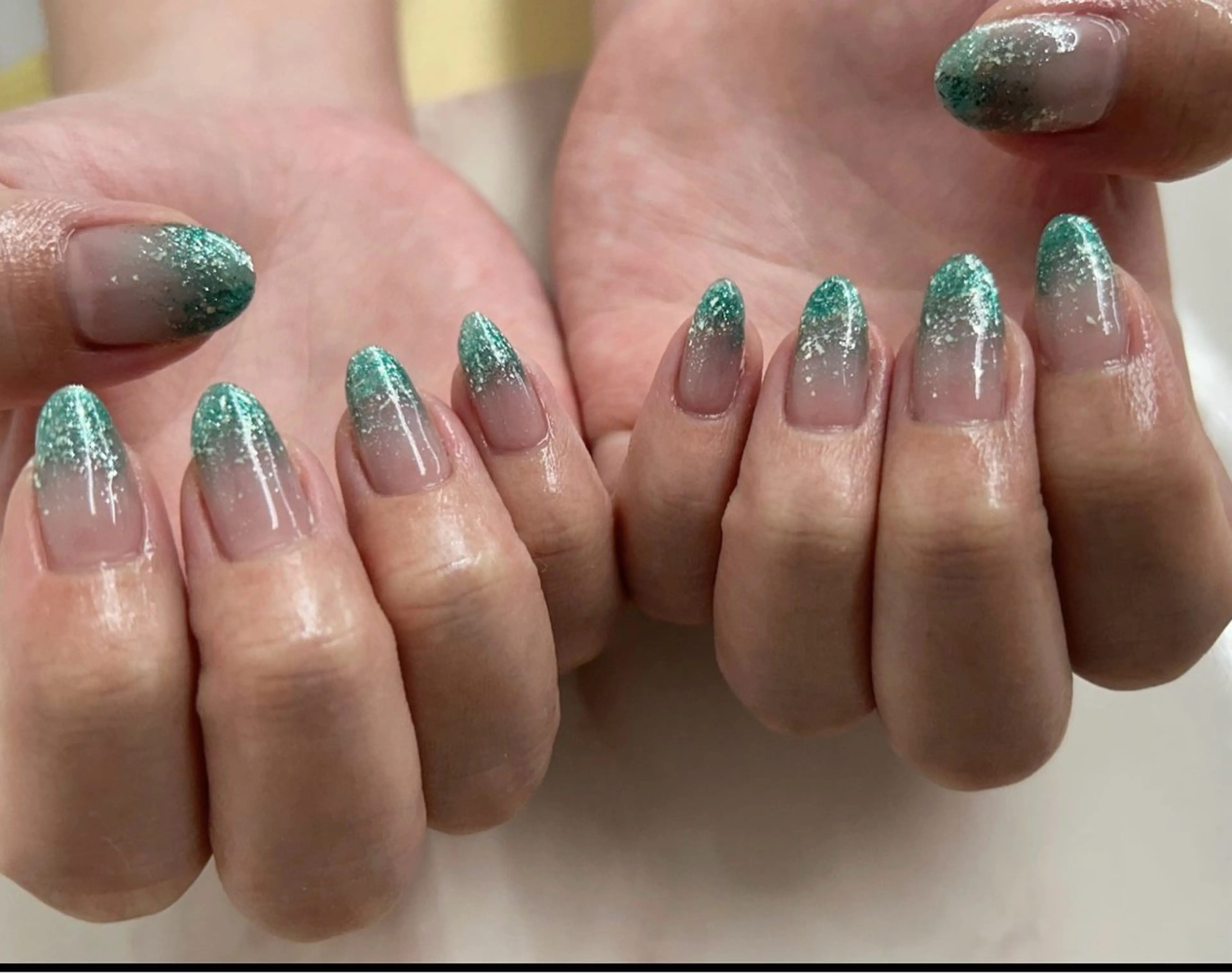 ハンドグラデーション✨オフ無料の写真