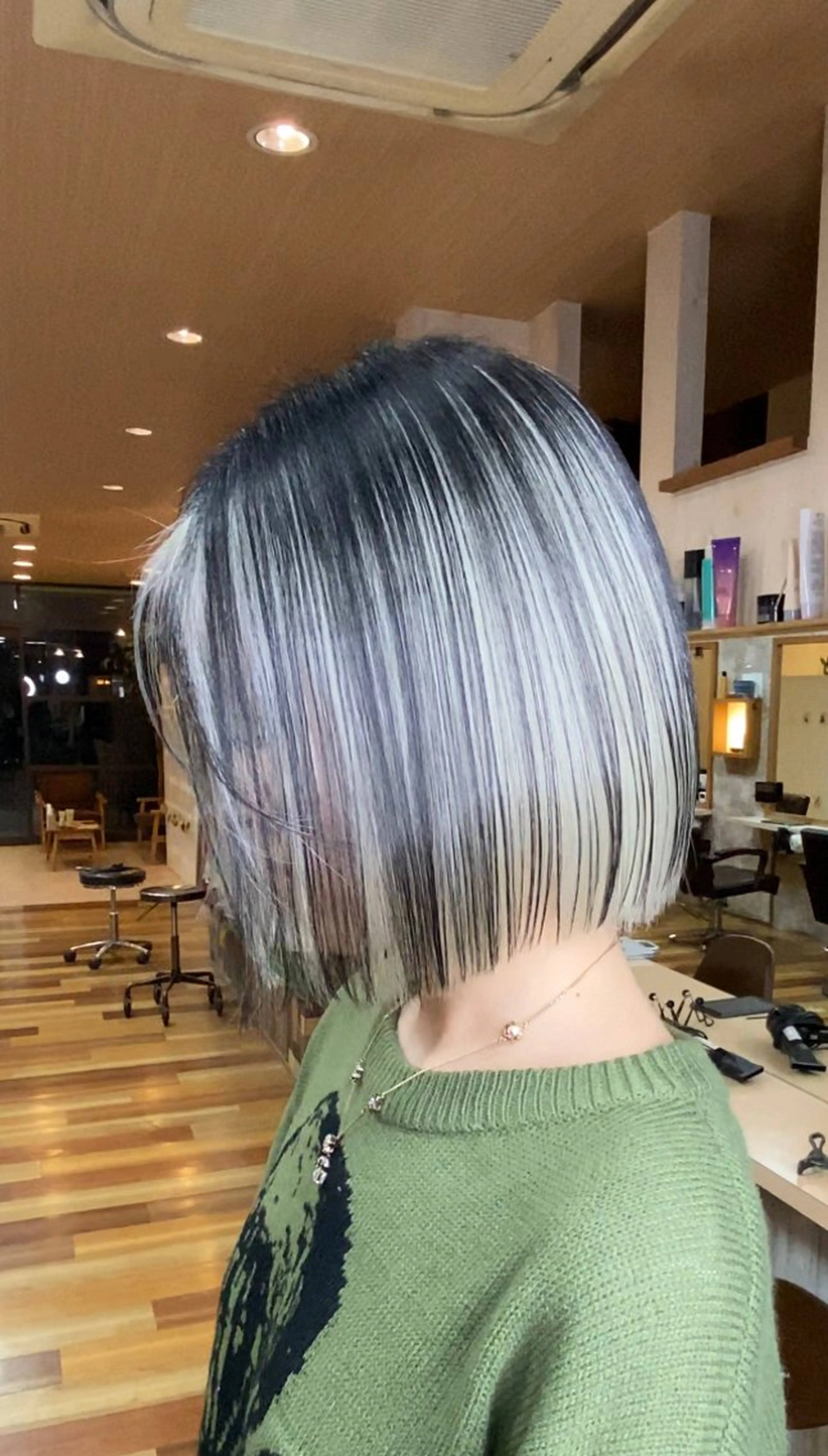 ミディアム 切りっぱなしボブ ボブ ウエチ シオミ 金沢文庫のヘアスタイル