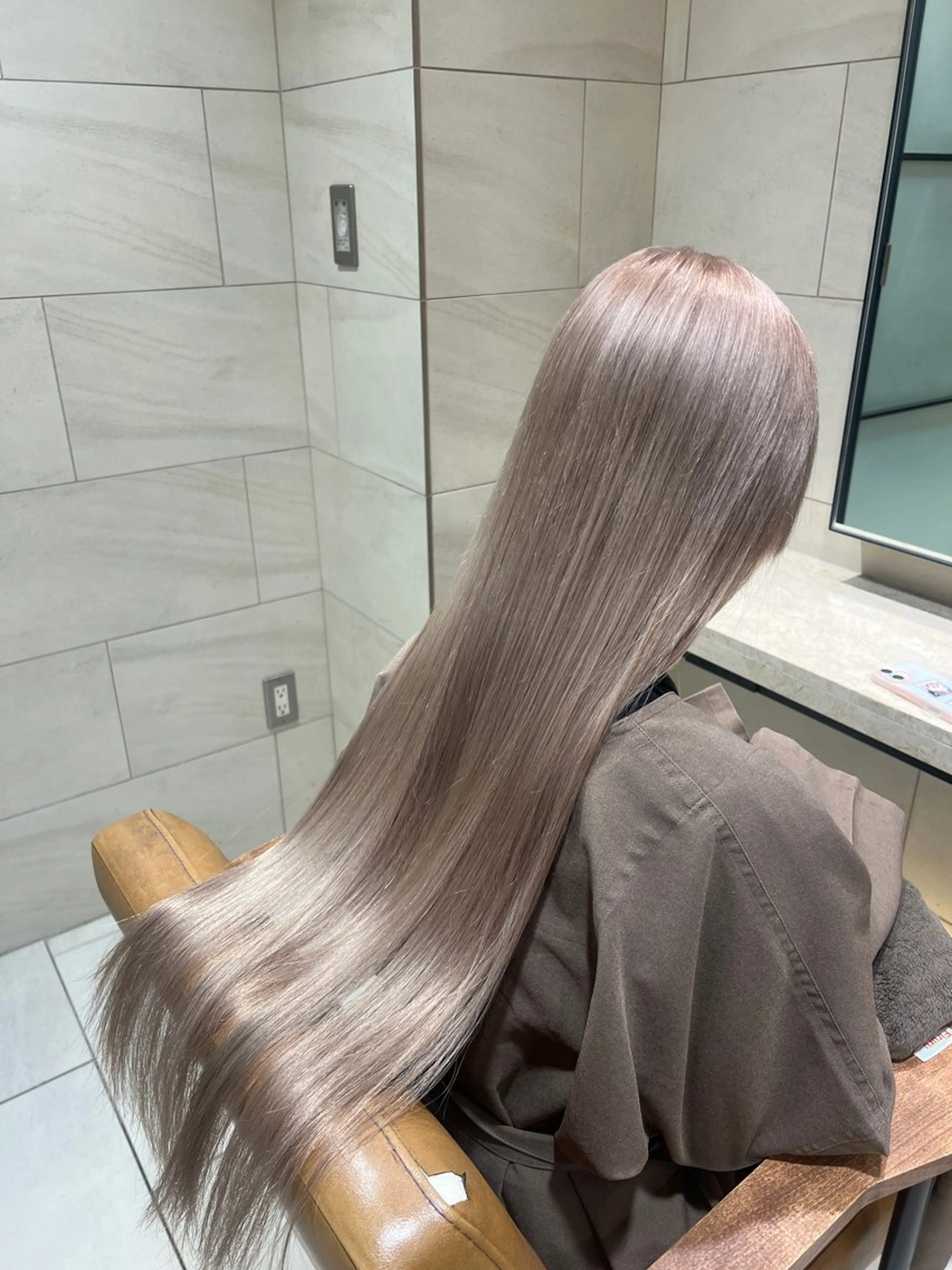 ロング ロング 透明感カラー🩶 池袋🩶のヘアスタイル