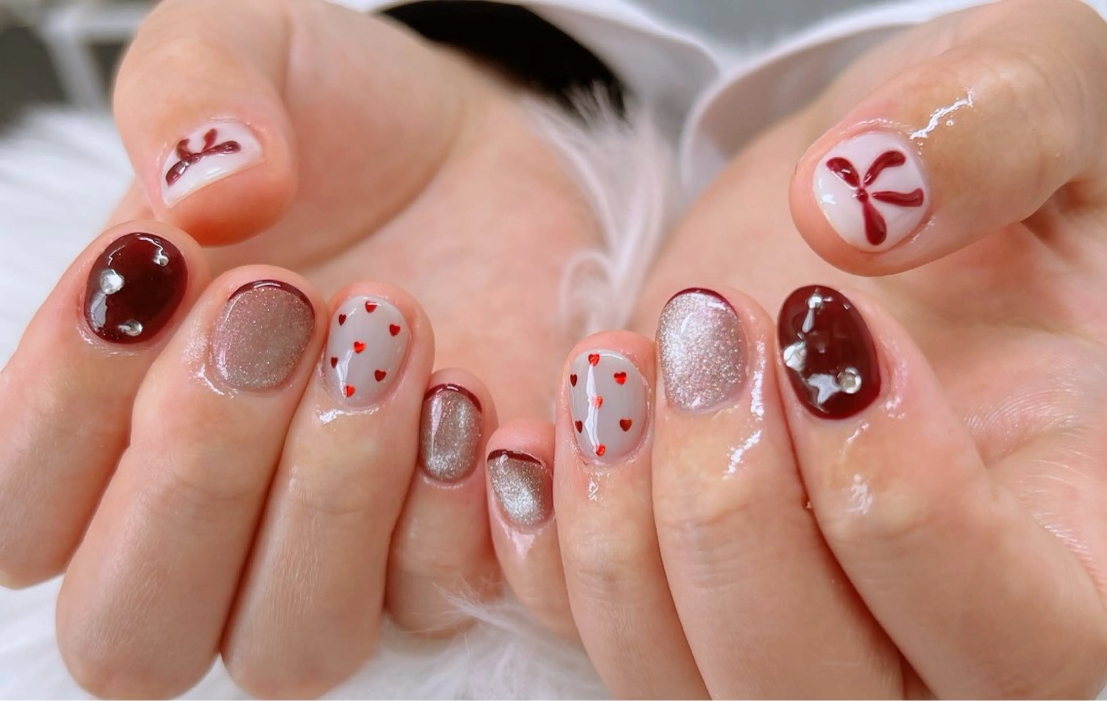 ネイル 長さ出し フレンチネイル キラキラネイル 韓国ネイル マグネットネイル ハンドネイル Lee _nailのネイルデザイン