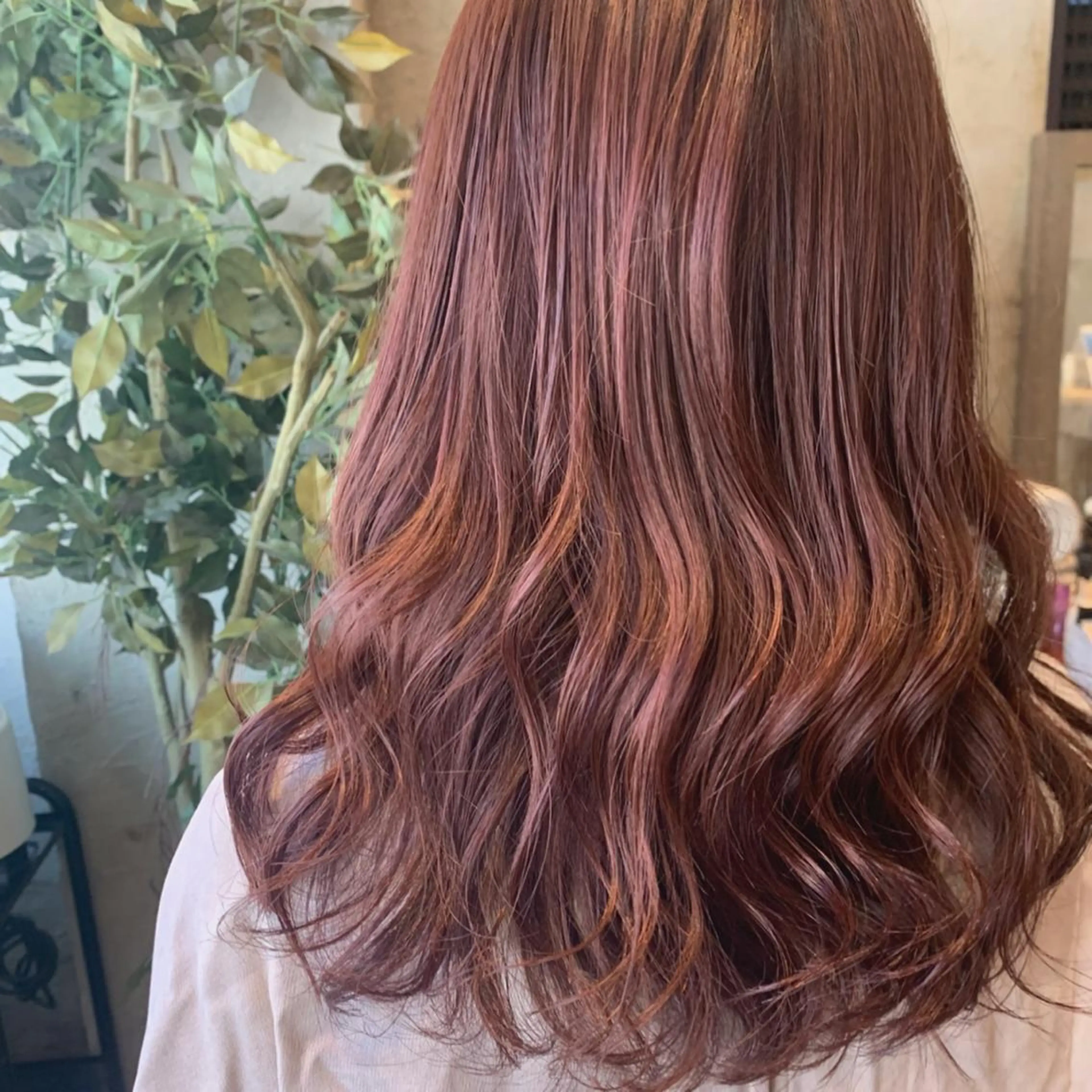 ミディアム カラー ブラウンカラー ピンクカラー ピンクブラウン SOYON 🤍CHIZU🤍.のヘアスタイル