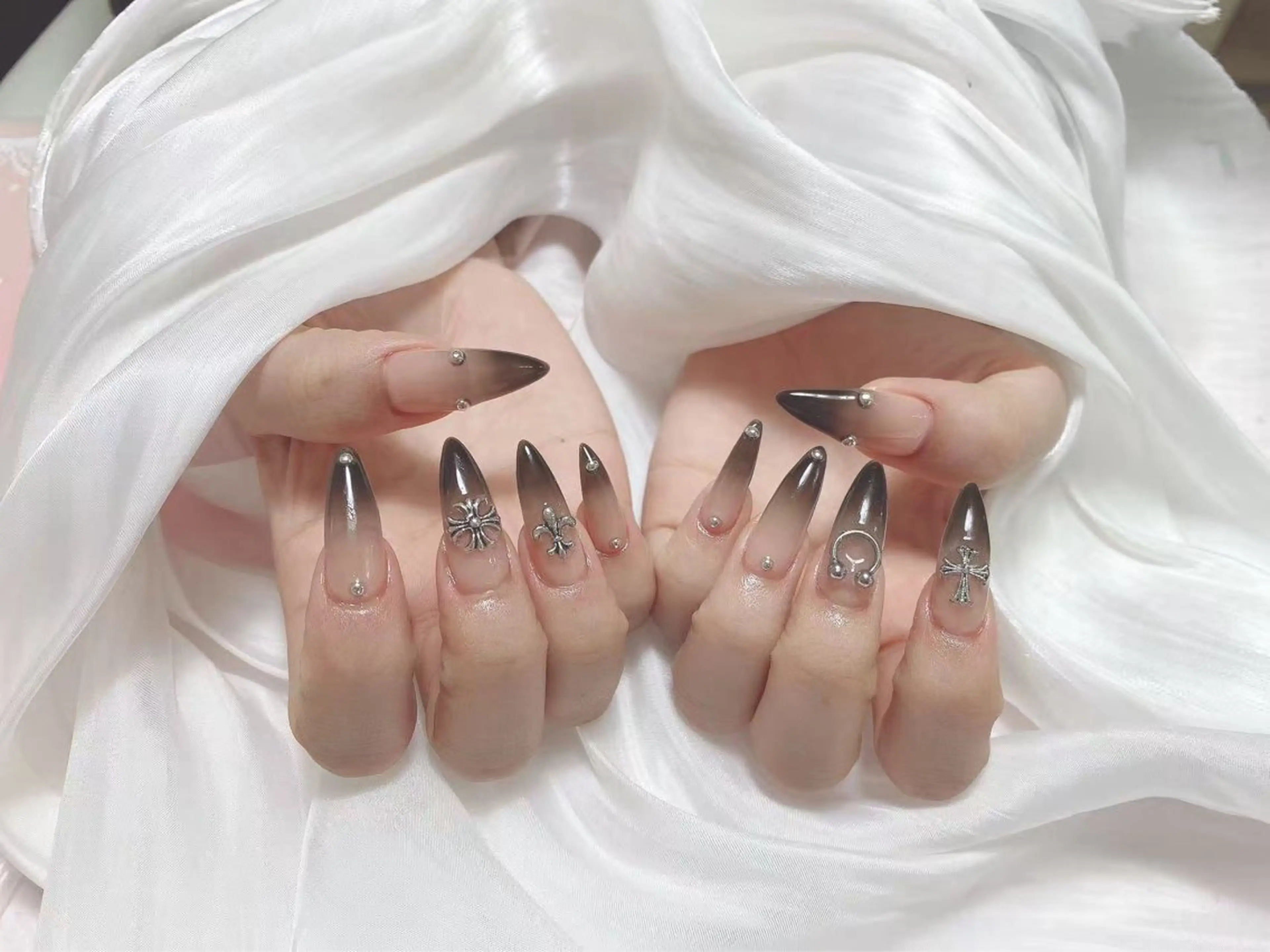 ネイル ジョリ kasumi🌹💅のネイルデザイン