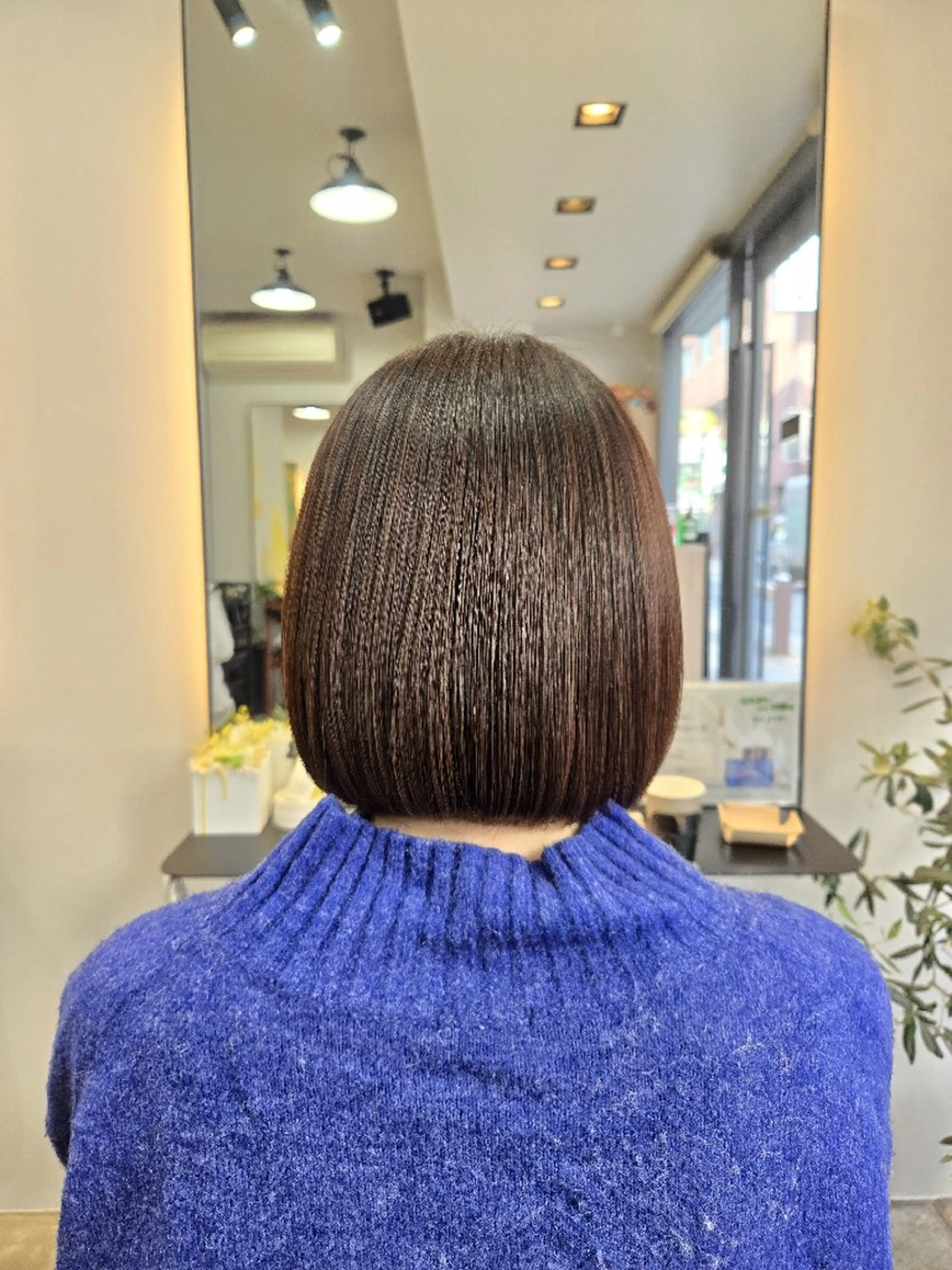 ミディアム ボブ 伸ばしかけ カット stoke TOKYO所属・野村 果音(カノン)のヘアスタイル