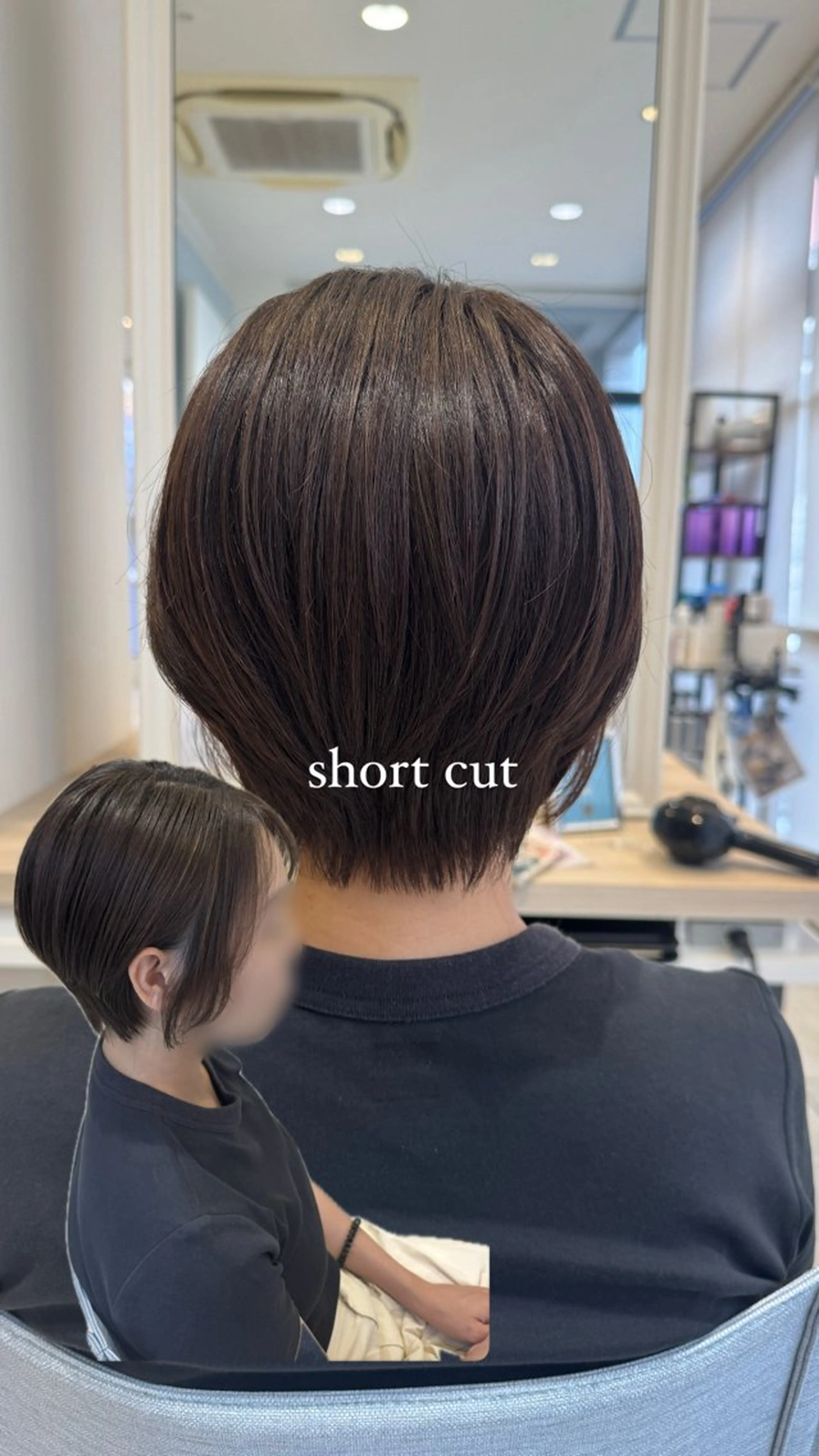 ショート カラー アッシュ レイヤーカット Y2K/𝓡𝓲𝓷のヘアスタイル