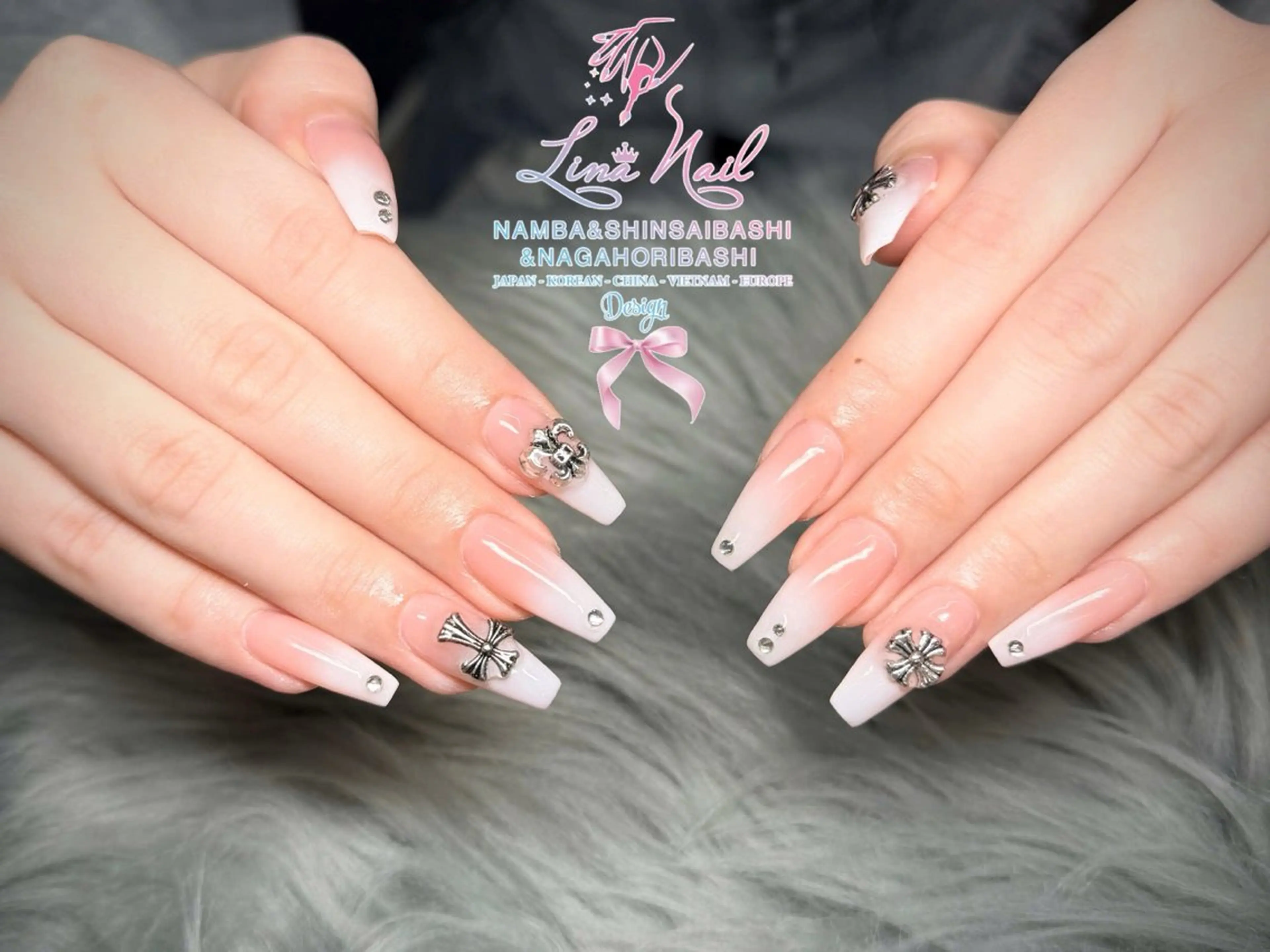 ミディアム 韓国風ヘア クリスマス ハンドネイル Linanail Nambaのマツエク・マツパデザイン