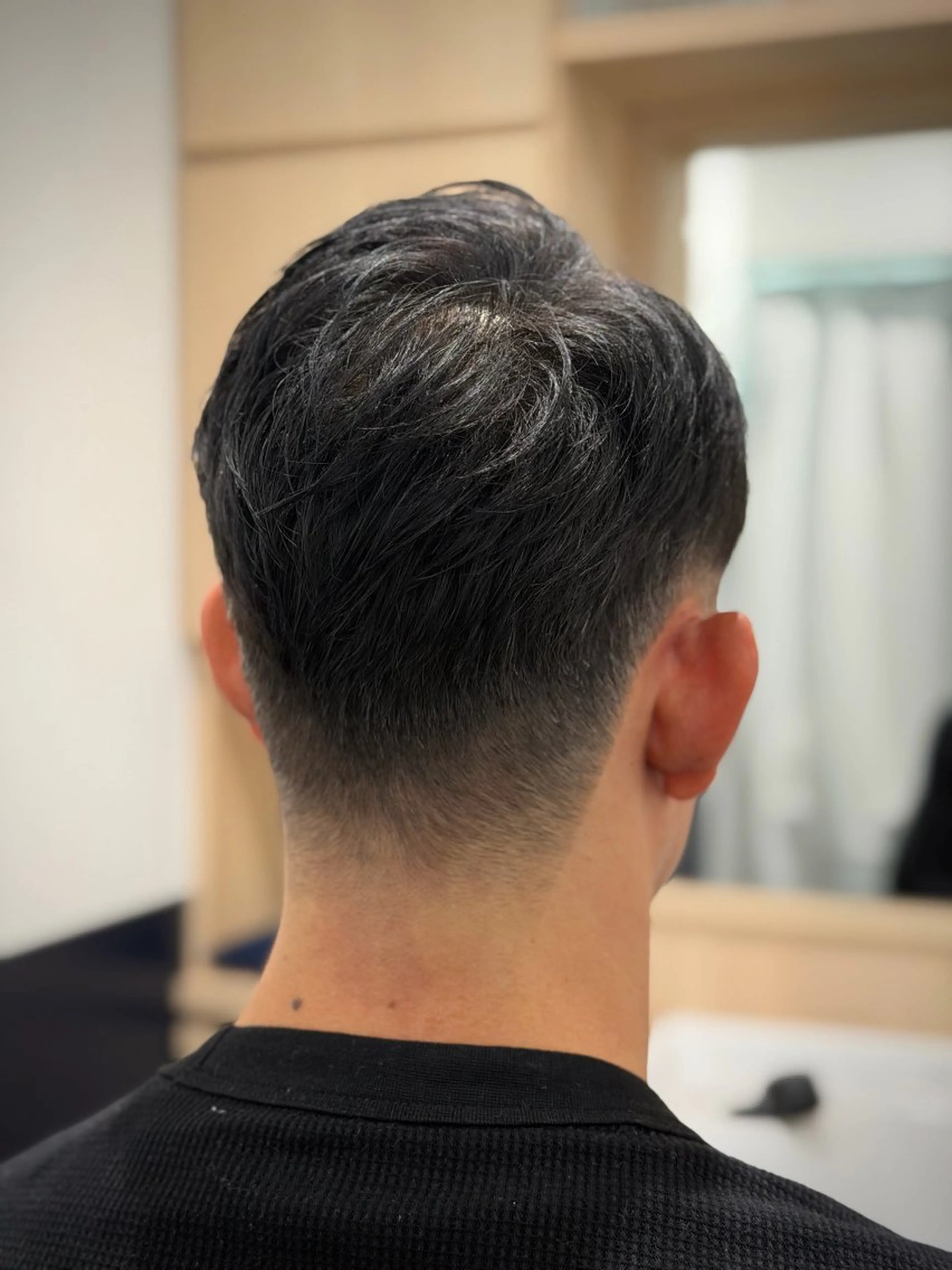 ショート メンズ フェードカット 刈り上げ 眉カット 【23時まで営業！】 知念　新菜のヘアスタイル