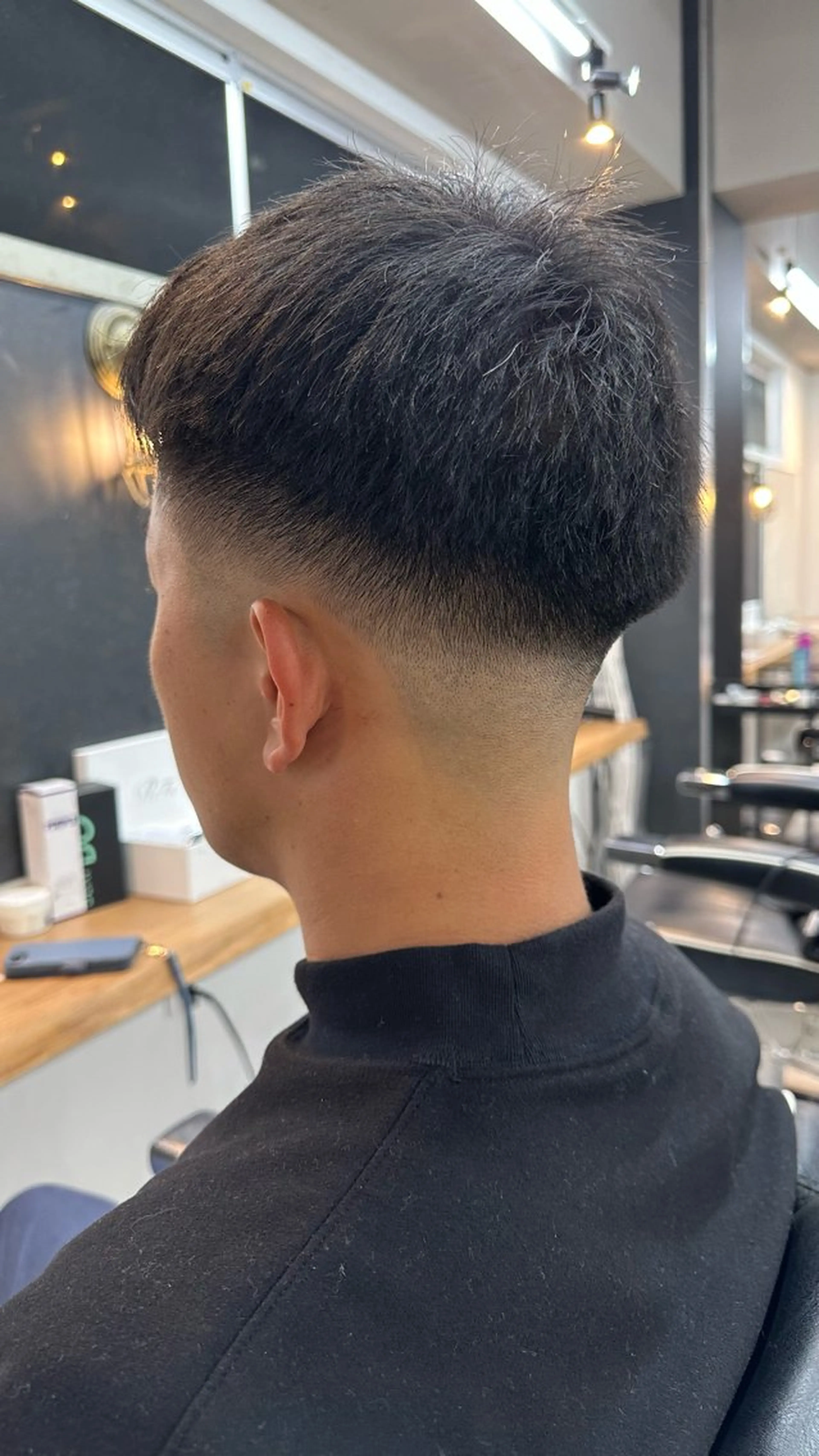 メンズ 律喜/パーマ /メンズ/フェードのヘアスタイル