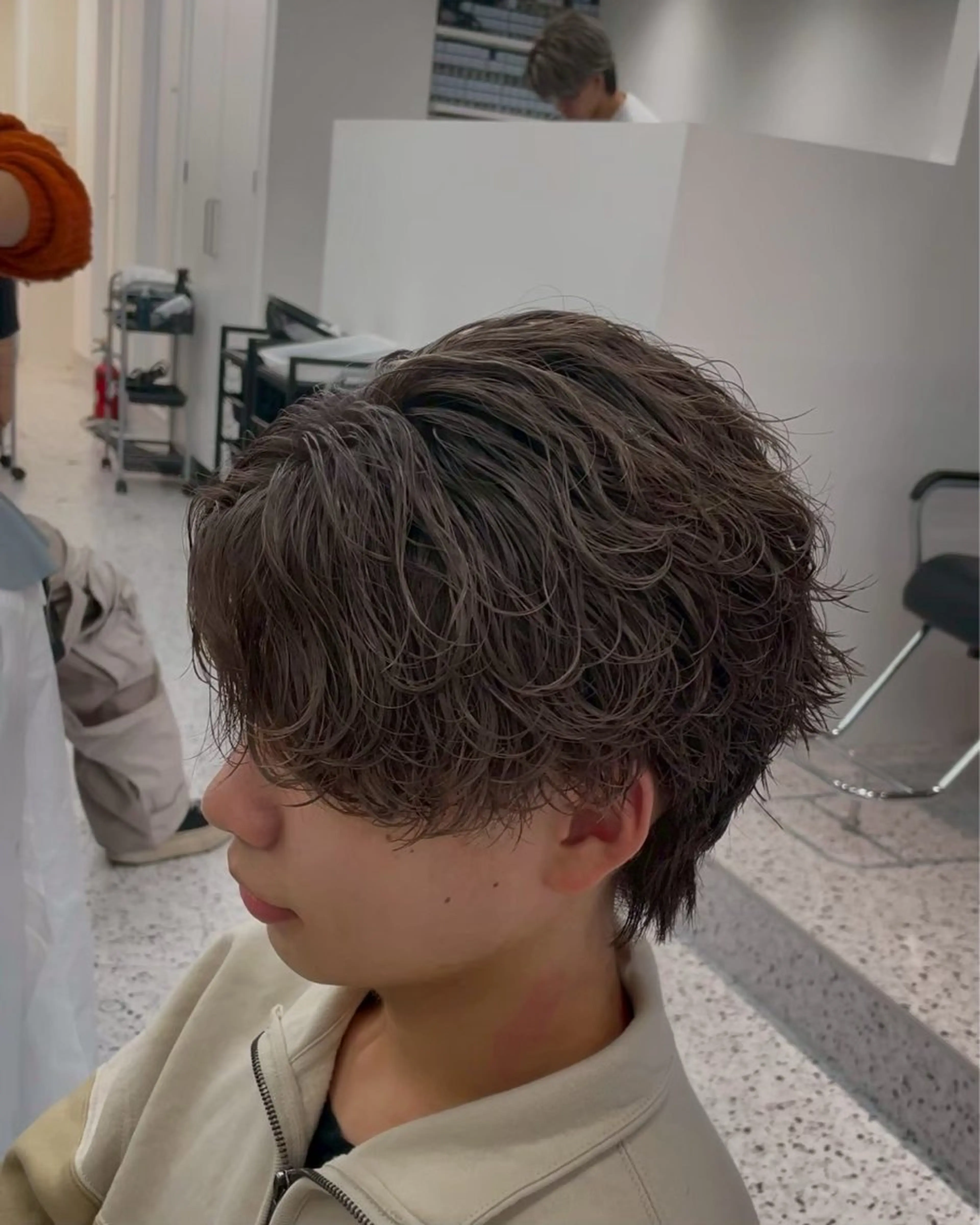 ショート カラー パーマ ✨️メンズ特化波巻き ツイスパ✨️松本真生のヘアスタイル