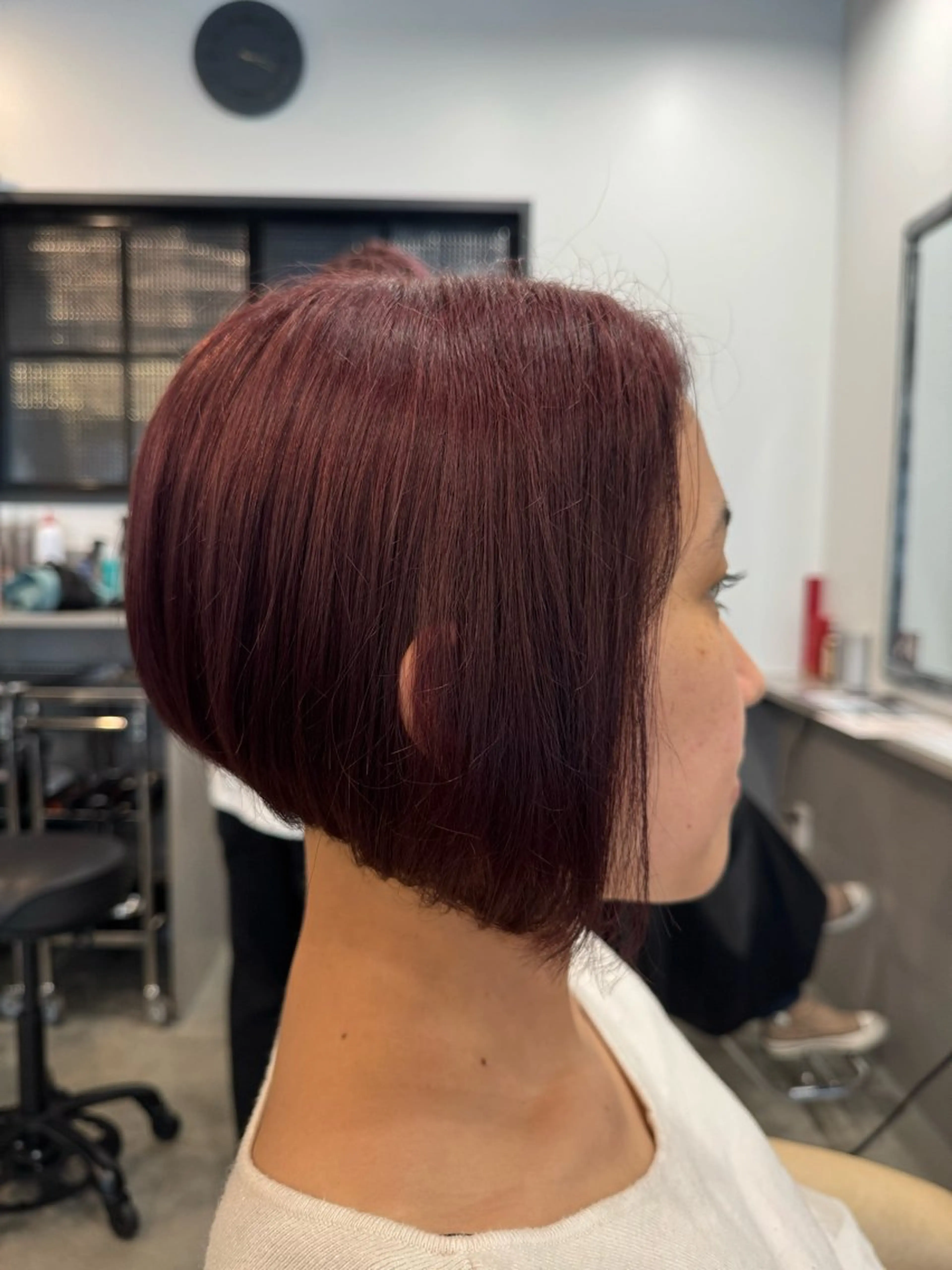 ショート 前下がりボブ ボブ ヘアカラー dog star 関 海斗のヘアスタイル